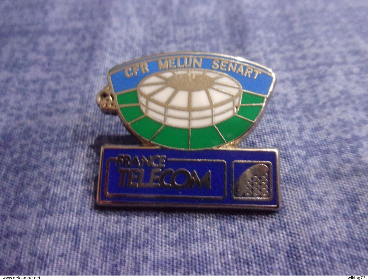 Pin's France Télécom " CFR Melun Sénart " - Téléphonie - Stade - France Télécom