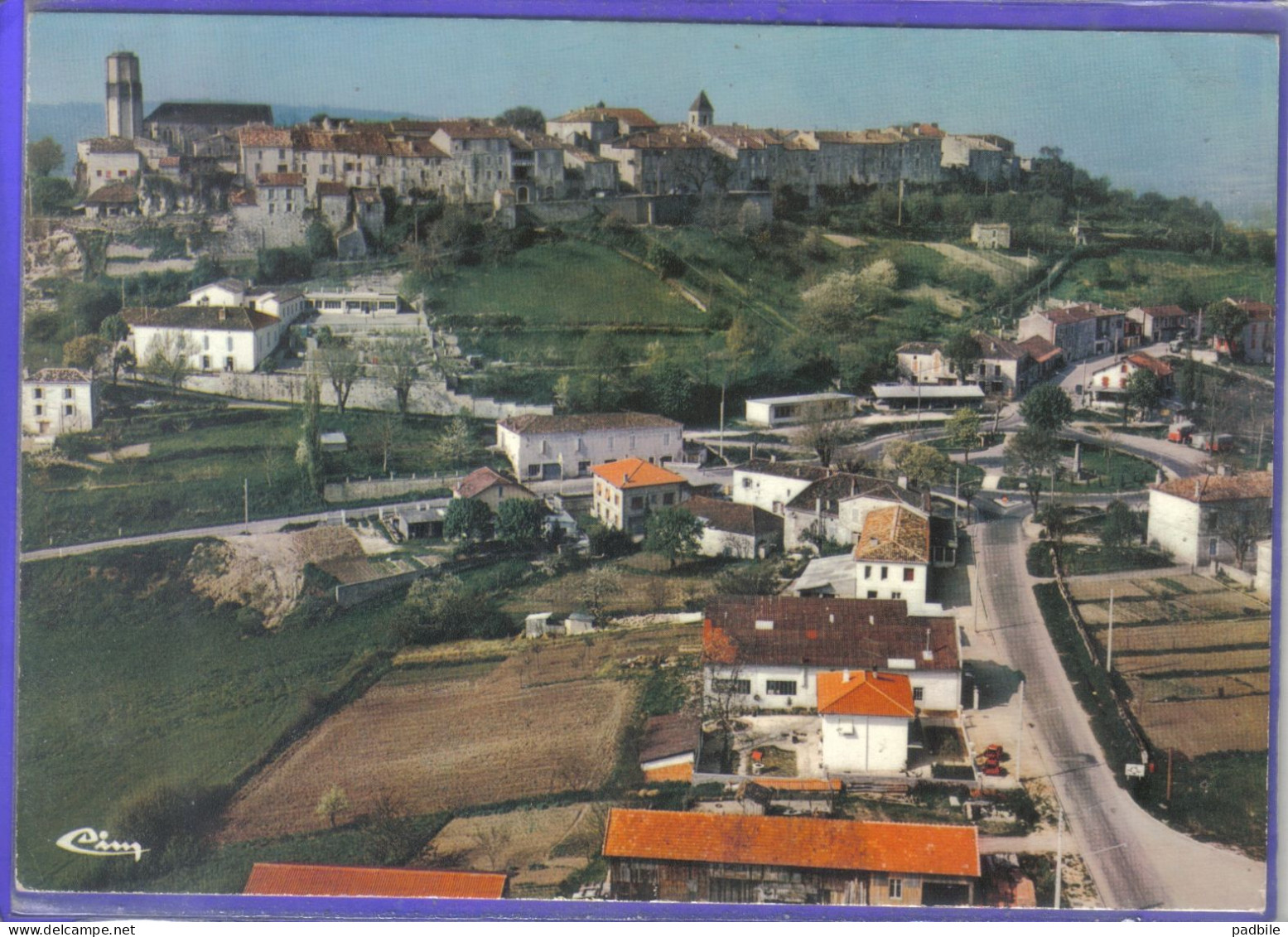 Carte Postale 47. Tournon D'Agenais  Vue Aérienne  Très Beau Plan - Tournon D'Agenais