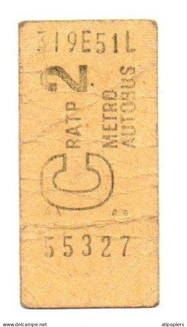 Ticket  R.A.T.P. C Métro Ou Autobus 2e Classe - Format : 6x3 Cm - Europe