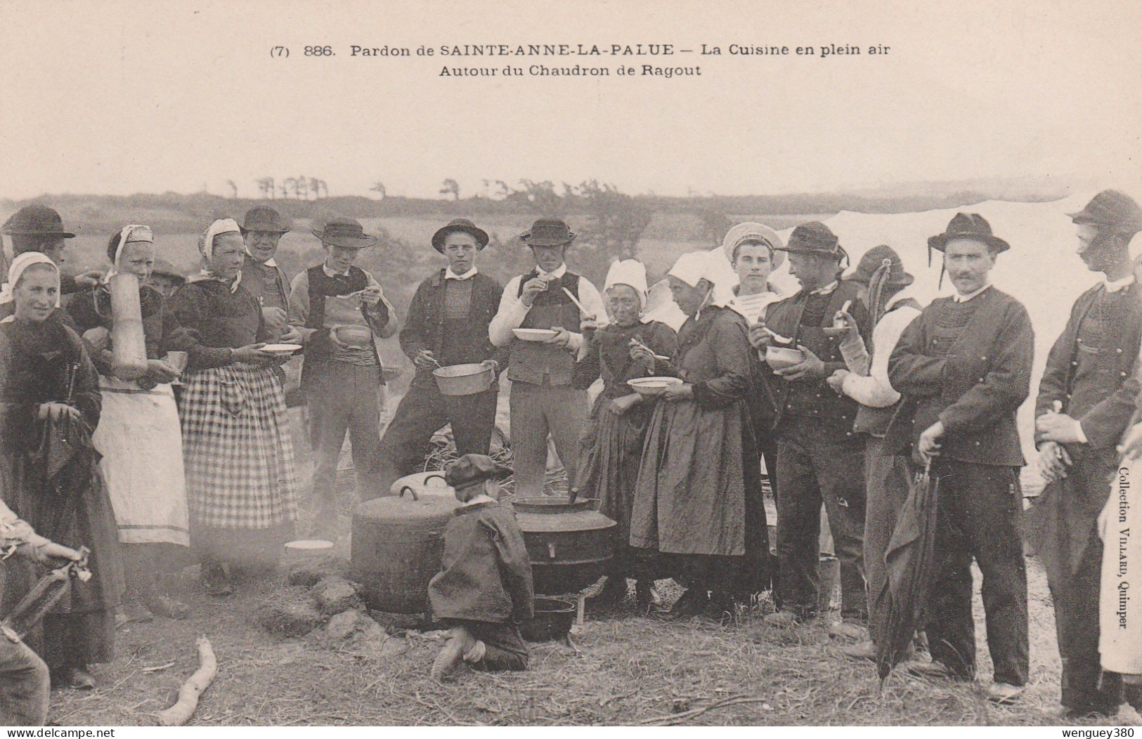 29 SAINTE-ANNE-LA-PALUD  PLOEVEN  La Cuisine En Plein Air -Autour Du Chaudron De Ragout   SUP PLAN Env. 1910   RARE - Plonévez-Porzay