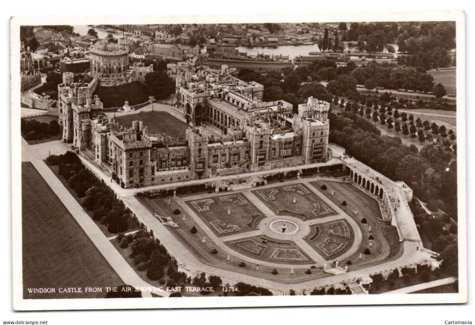 Windsor Castle From The Air Showing East Terrace - Windsor Castle