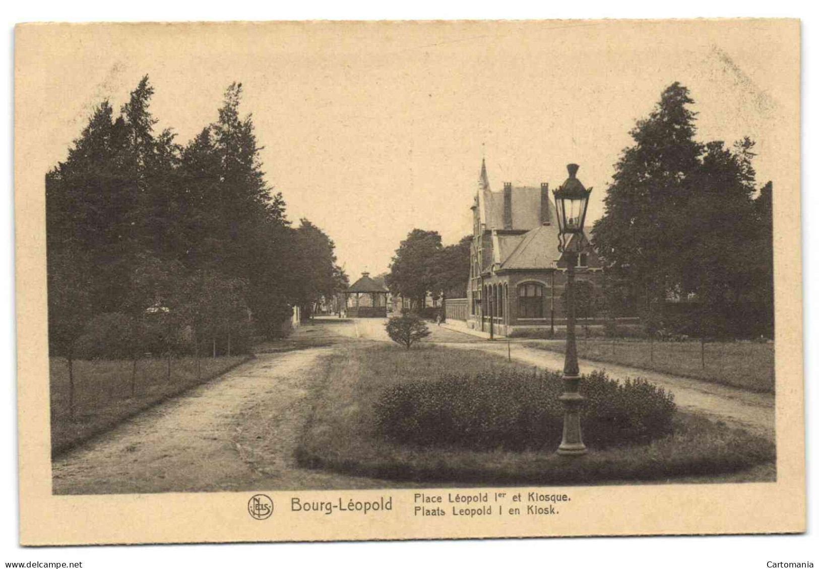 Bourg-Léopold - Place Léopeld Ier Et Kioske - Leopoldsburg