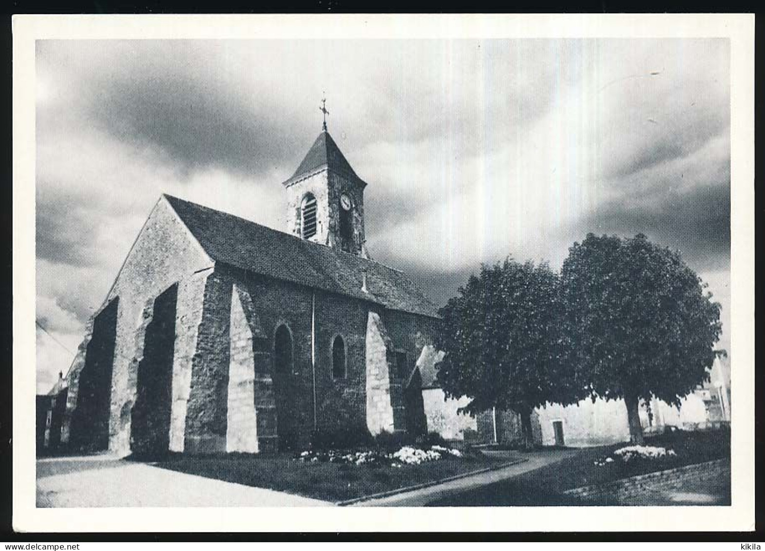 CPSM / CPM 10.5 X 15 Essonne BONDOUFLE Eglise St-Fiacre - Bondoufle