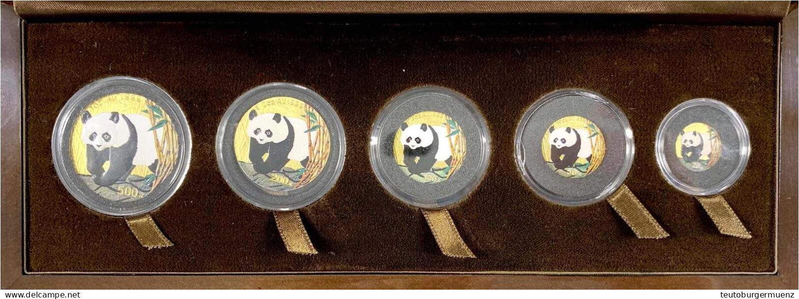 Panda Premium-Set: Panda In Farbe 2001. 5 Münzen Zu 20 Y. (1/20 Unze), 50 Y. (1/10 Unze), 100 Y. (1/4 Unze), 200 Y. (1/2 - Chine