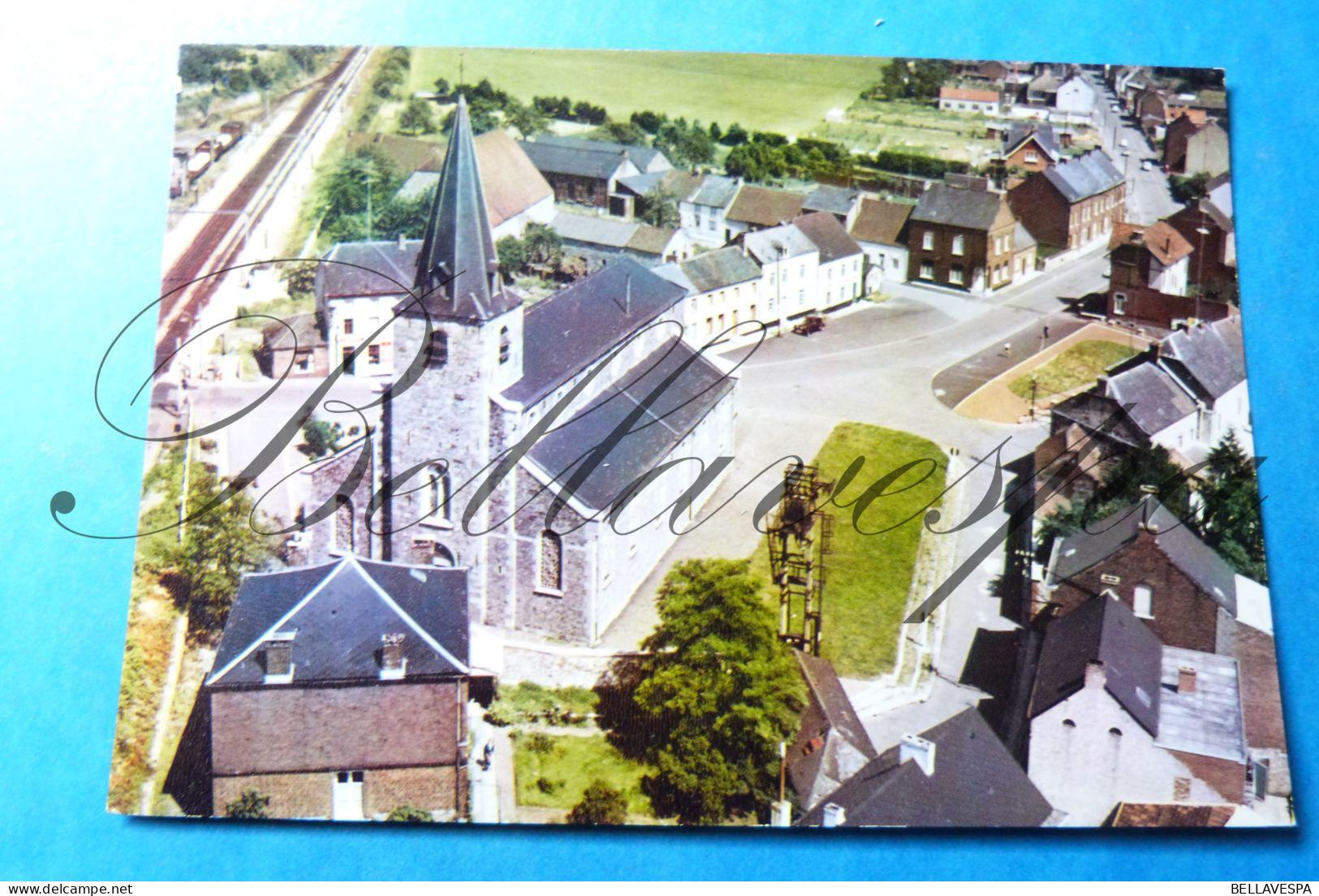 Labuissière Eglise Village  Vue Aerienne - Merbes-le-Château