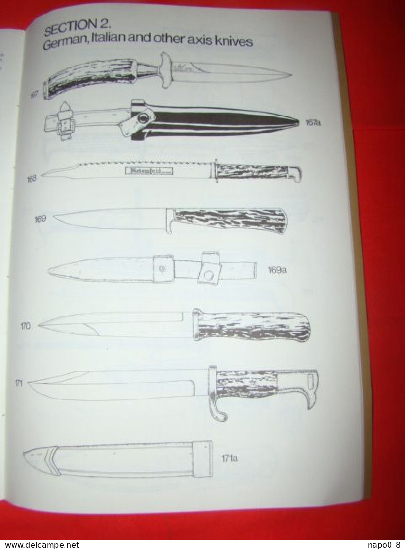 A PRIMER MILITARY KNIVES " eurropean & americn combat trench & utility knves " par Gordon Hugues & Barry Jenkins vol.2