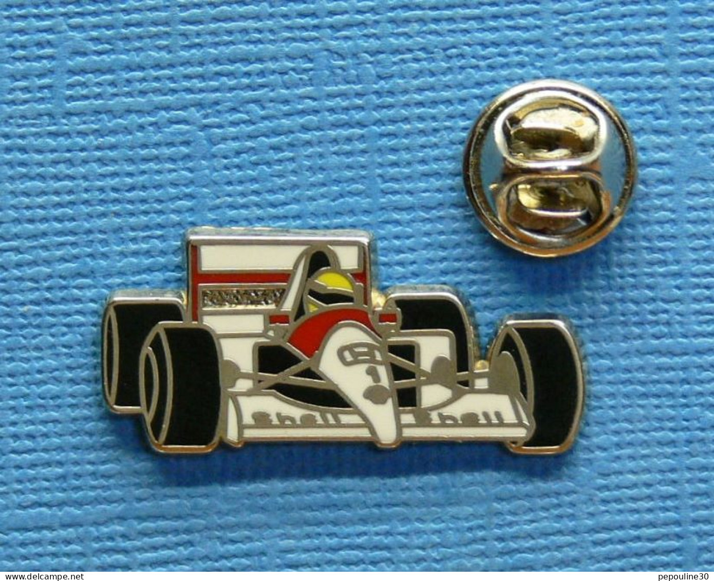 1 PIN'S /  ** HONDA MARLBORO Mc LAREN MP4-3 / AYRTON SENNA -1987 ** . (Locomobile) - F1