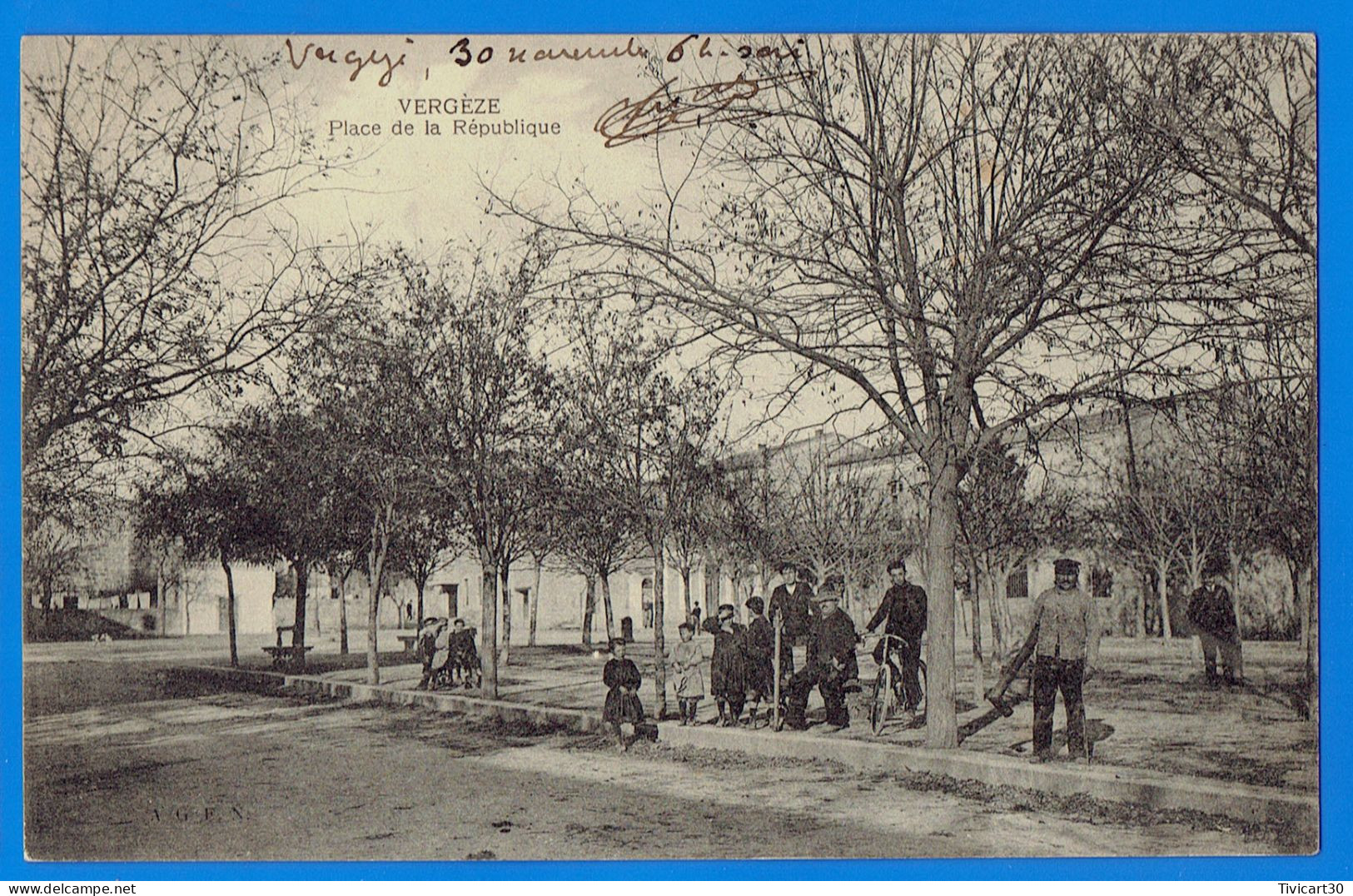 CPA GARD (30) - VERGEZE - PLACE DE LA REPUBLIQUE - Vergèze