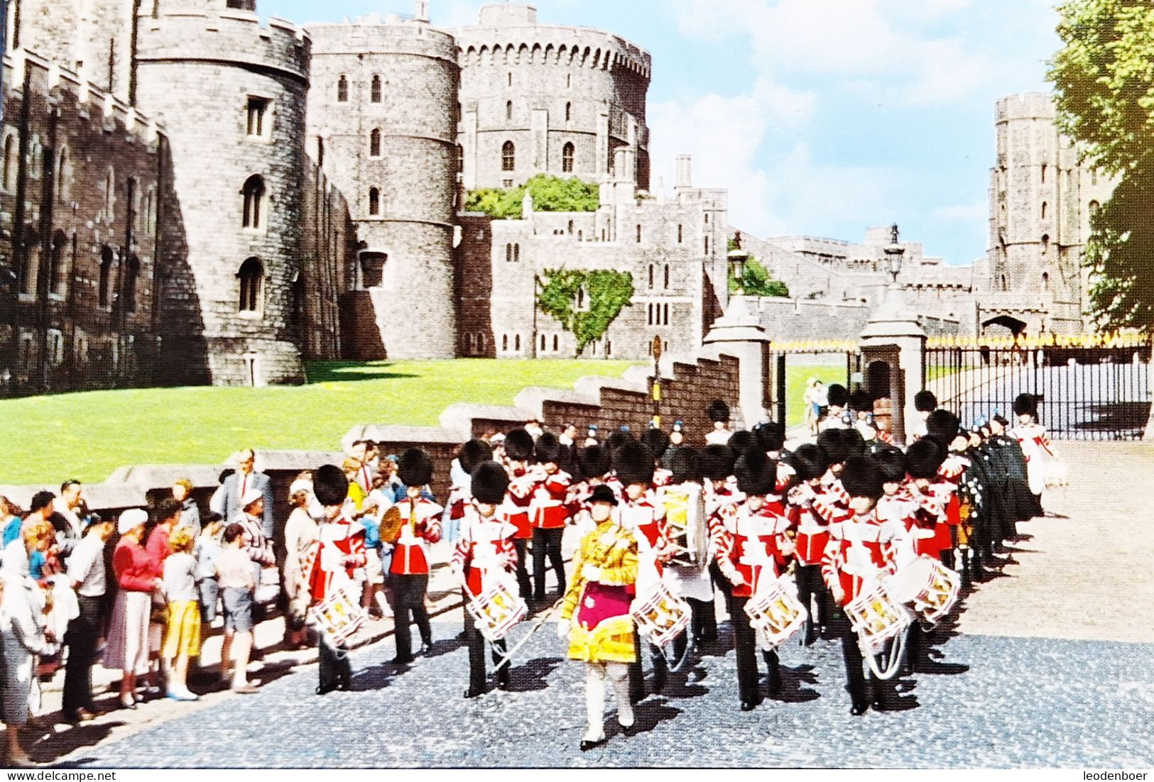 Windsor - Band Of The 1st Battalion Scots Guards Leaving Windsor Castle - John Hinde - Windsor