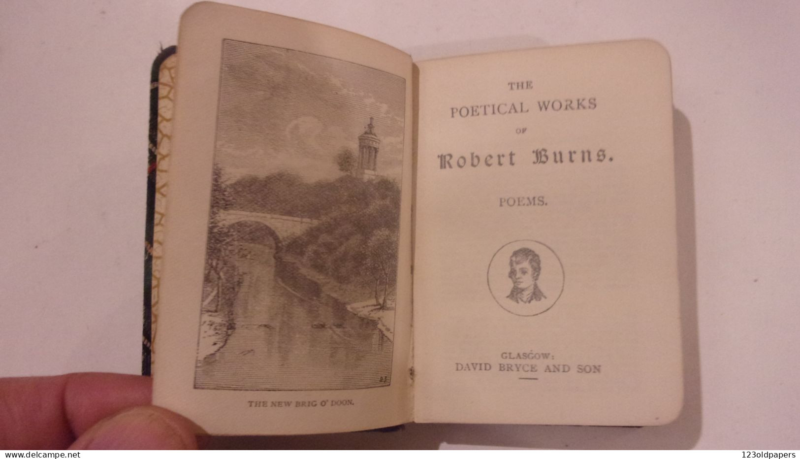 XIXEME The Poetical Works Of Robert Burns. Miniature Book.Scotland, Glasgow RELIURE MACKENSIE TARTAN - Sonstige & Ohne Zuordnung