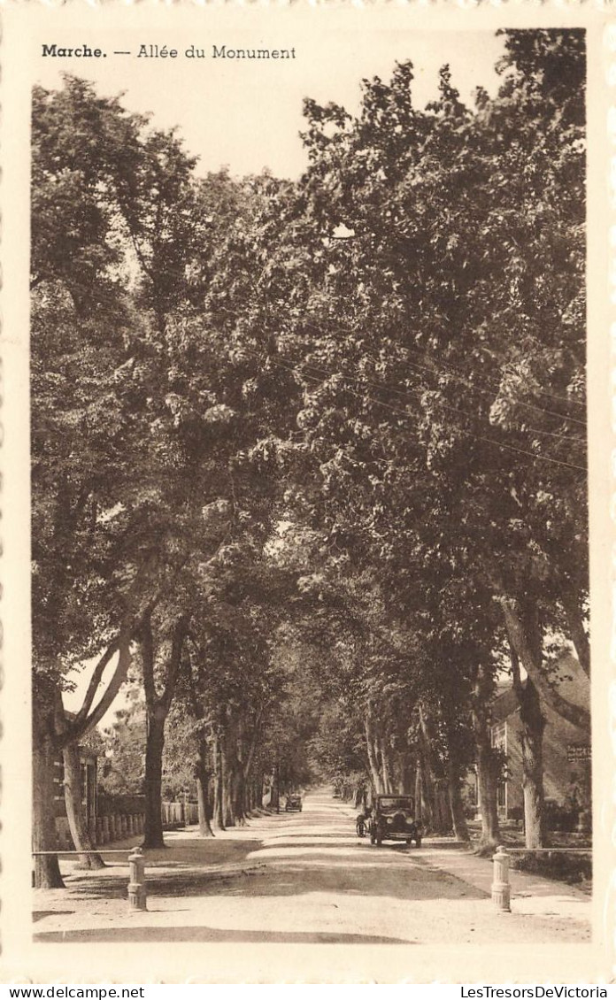 BELGIQUE - Marche - Allée Du Monument - Voiture - Carte Postale Ancienne - Marche-en-Famenne