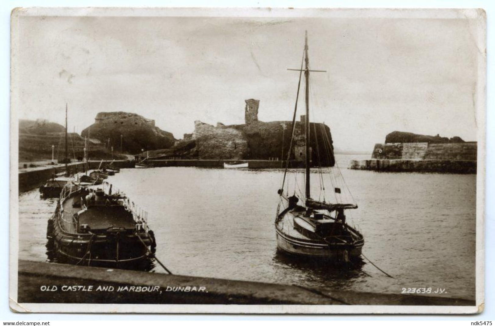 DUNBAR : OLD CASTLE AND HARBOUR / PLYMOUTH, KENT ROAD / BERE ALSTON, BEDFORD ST. / VICTORIA STREET - East Lothian