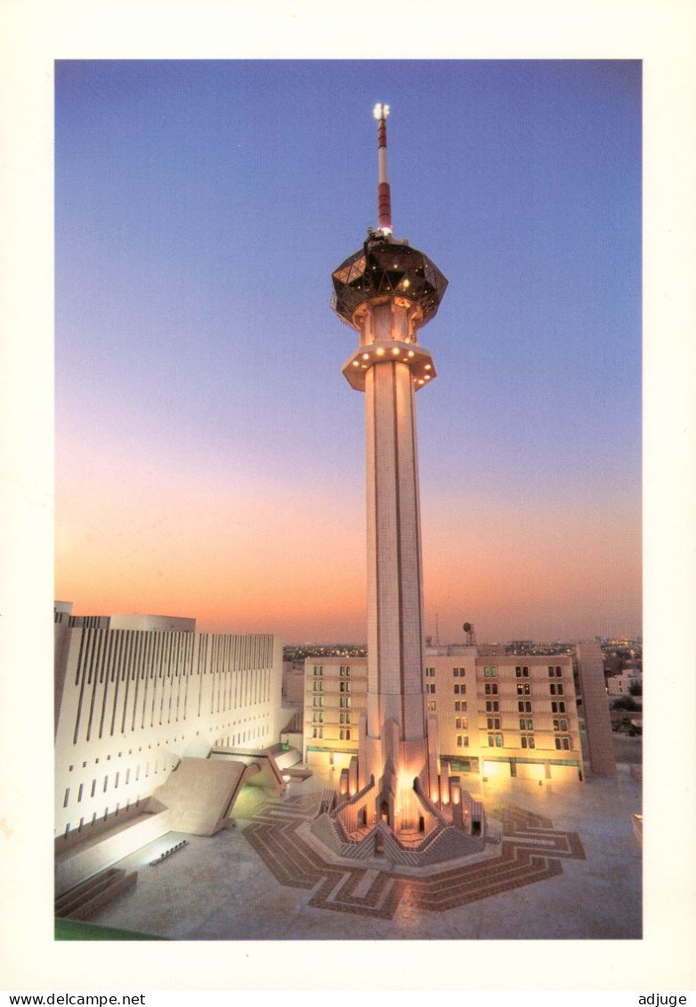 CPM- Arabie Saoudite - RYAD City - TV Tower - Format 17x12cm - SUP *2 Scnas - Saudi Arabia