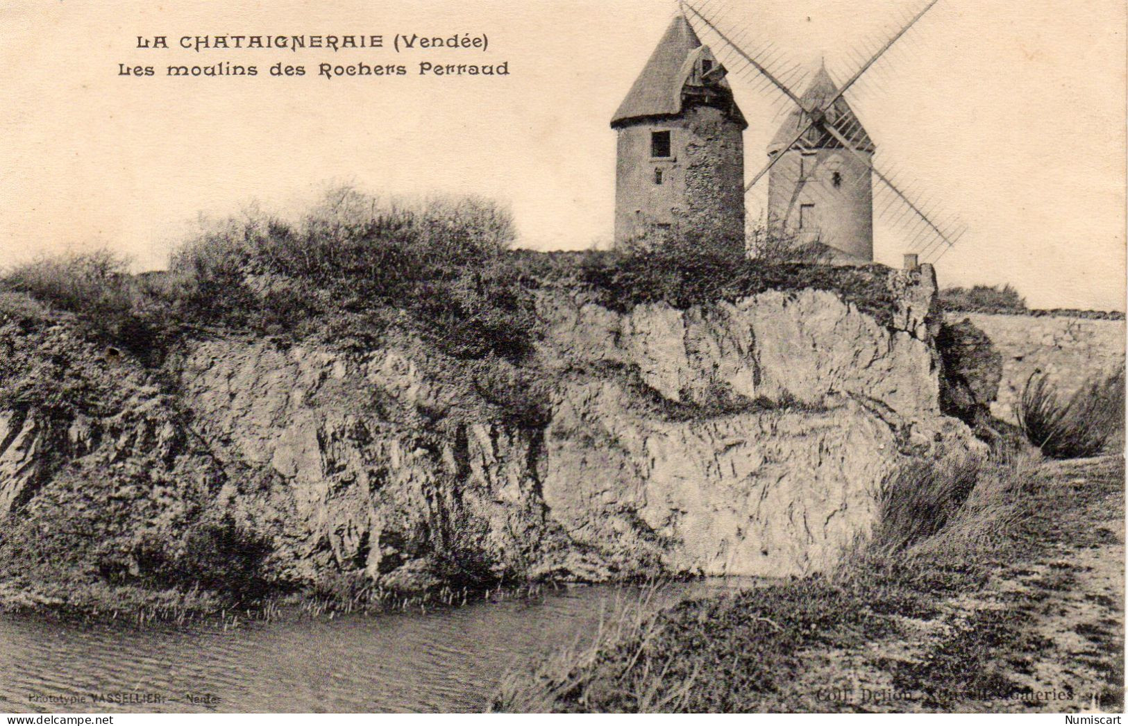 La Chataigneraie Les Moulins Des Rochers Perraud Moulin à Vent - La Chataigneraie