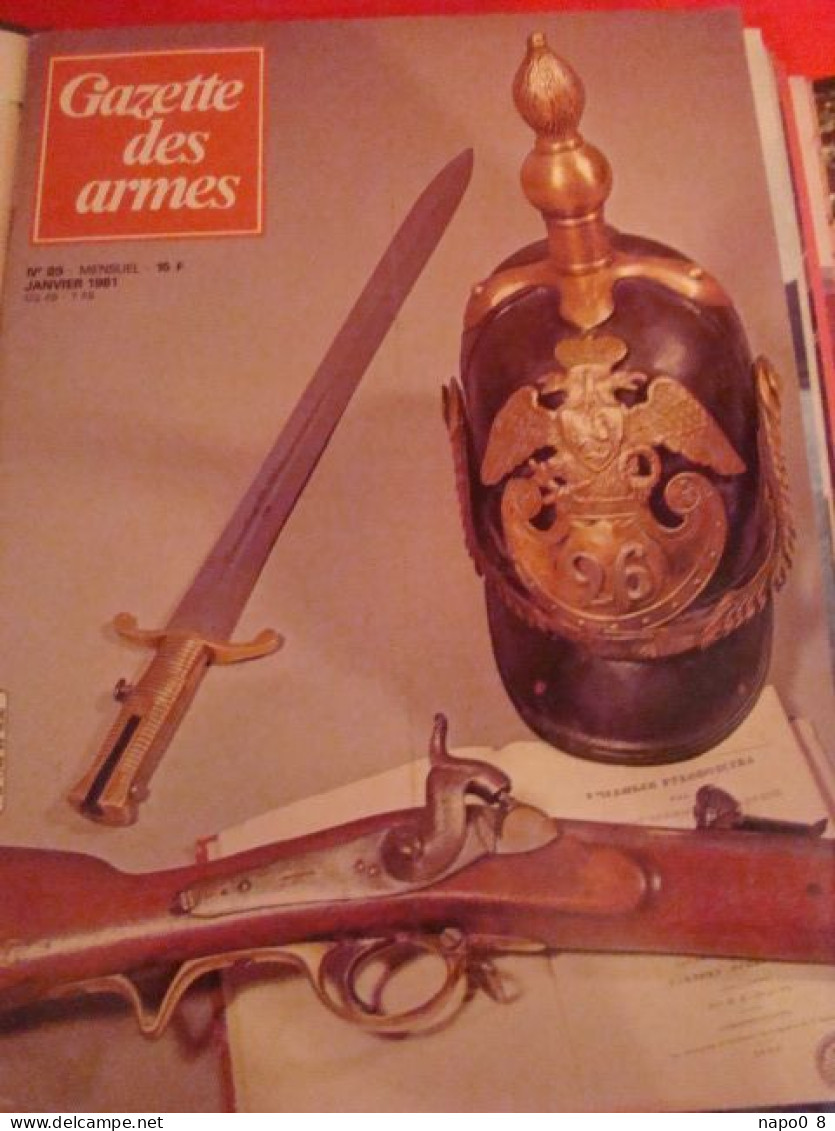 lot de 4 reliures regroupant le magazine "  la Gazette des Armes" du numéro 101 au numéro 148