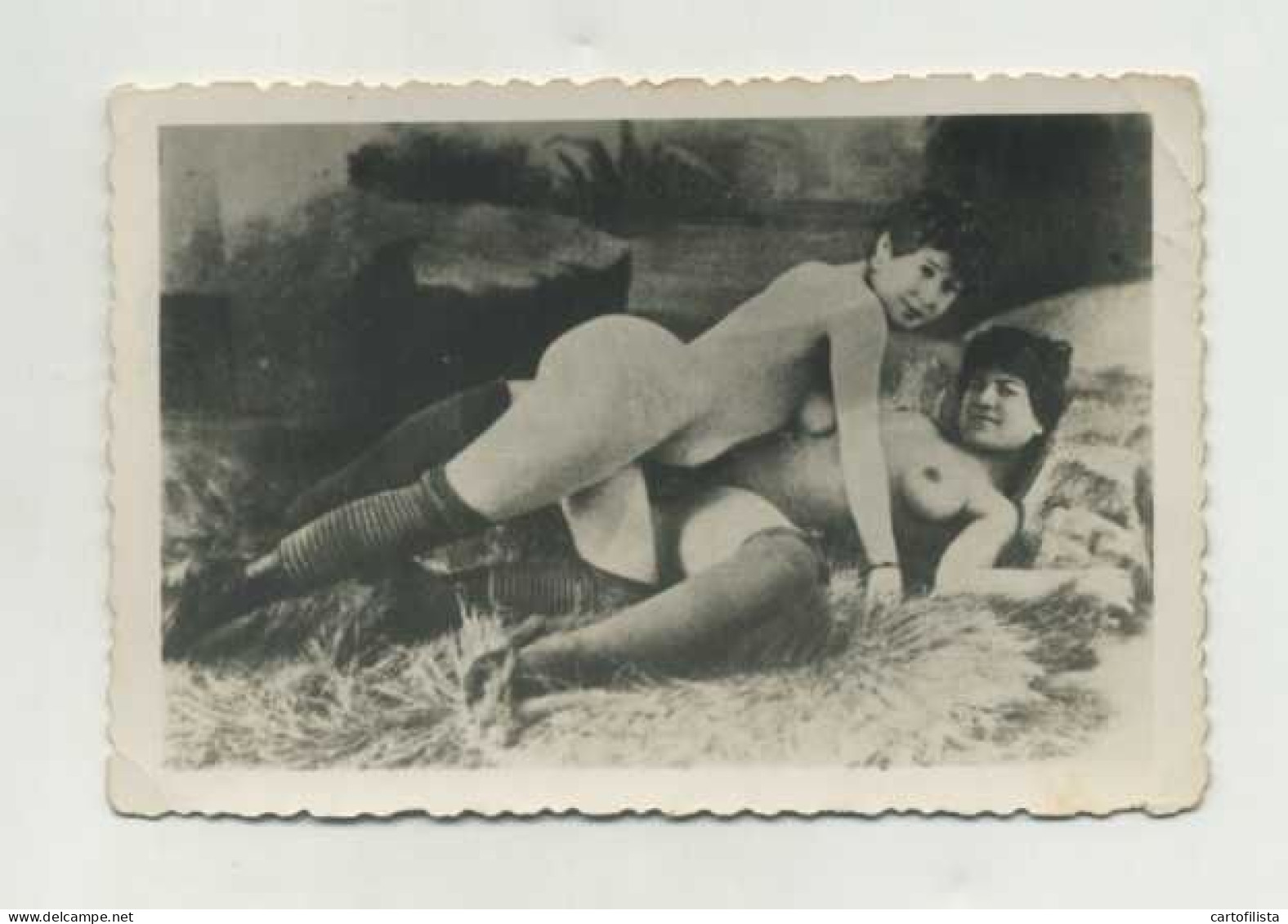 LESBIAN - NU FEMININ - EROTIQUE - SEXY - VINTAGE - LADY - FRAU - FEMME NUE - COUPLE - NUDE  (2 Scans) - Sin Clasificación