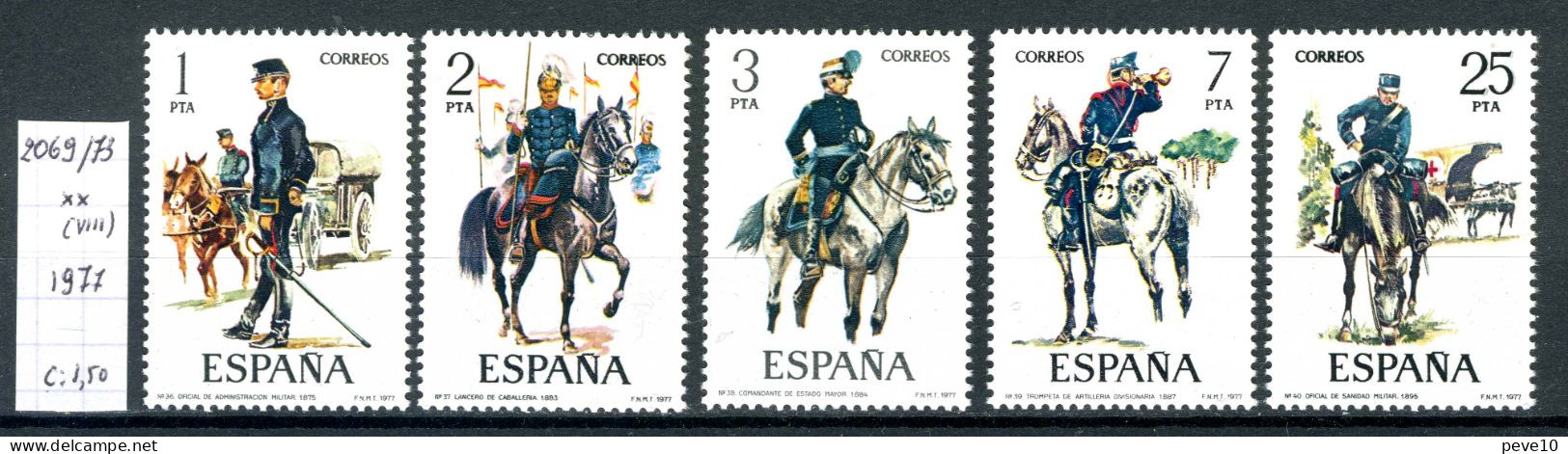 Espagne    Uniformes Militaires (VIII)   N° 2069/73 Xx - Ungebraucht