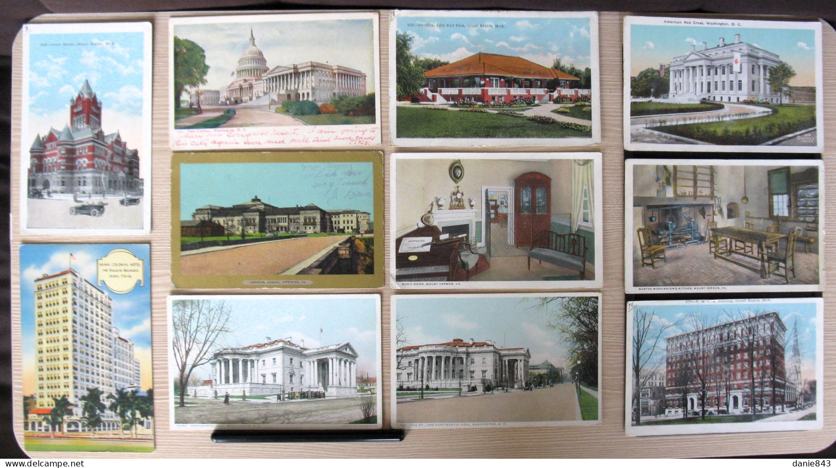 LOT D'environ 200 Cartes Postales Des Etats Unis - 170 Format CPA + 35 Grand Format + 1 Carnets Dépliants - Collections & Lots