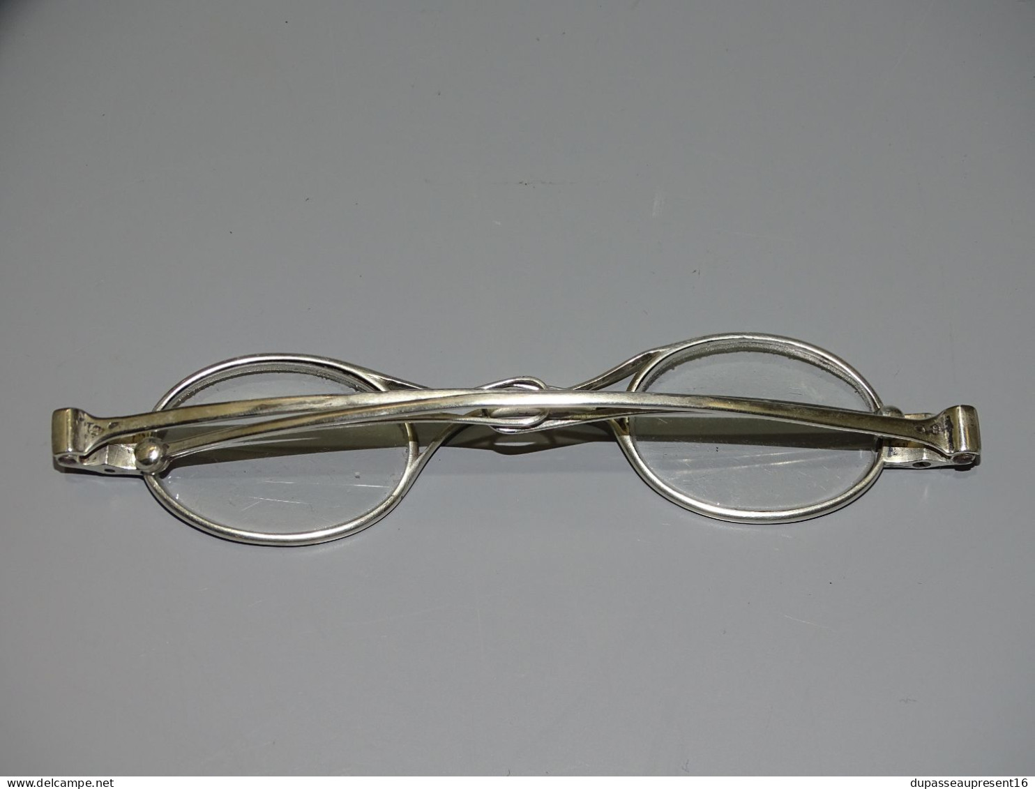 -PAIRE LUNETTES ARGENT MASSIF XIXe FACE A MAIN,LORGNONS, BESICLES, BINOCLES E - Argenterie