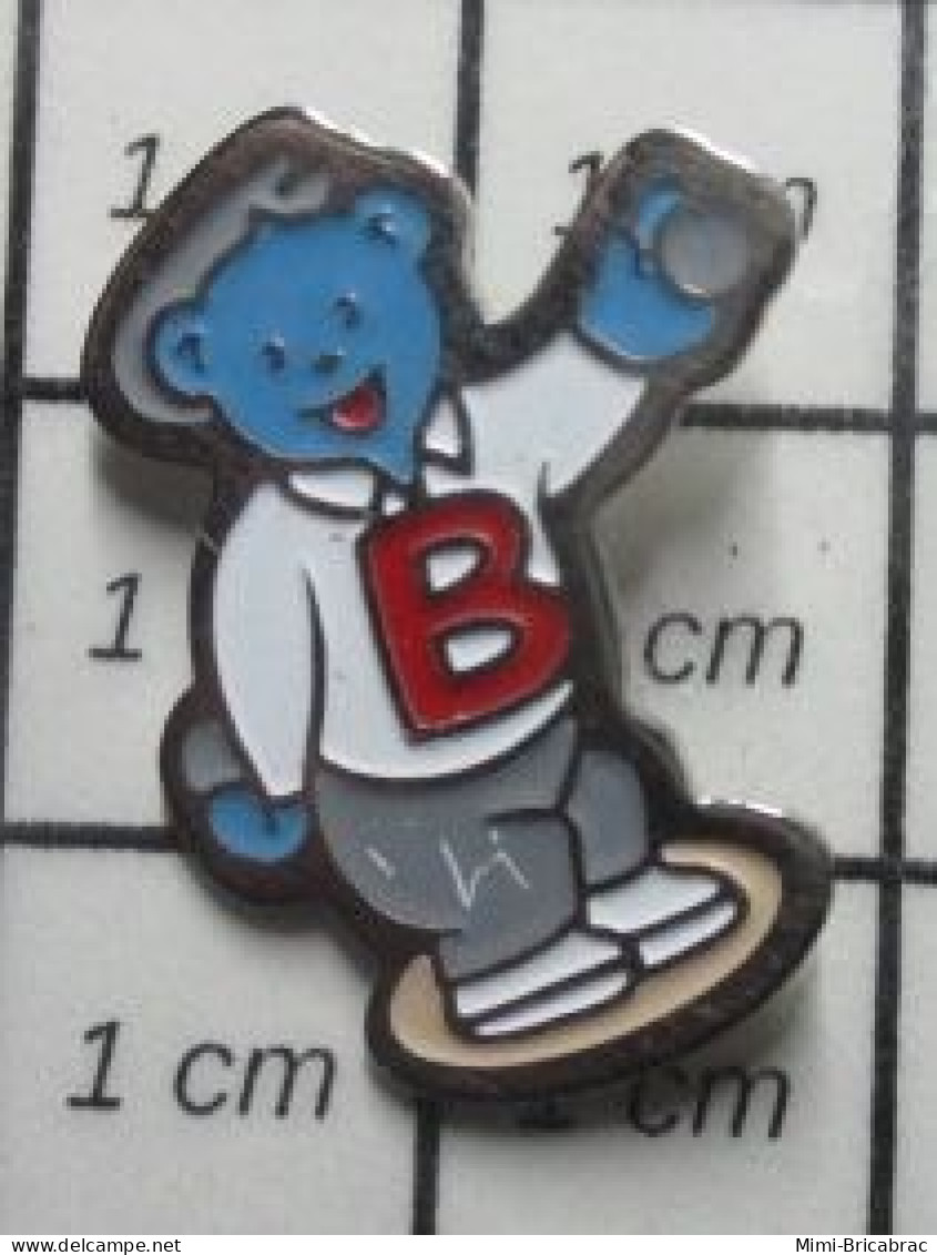 1012B  Pin's Pins / Beau Et Rare / THEME : SPORTS / PETANQUE OURS BLEU BUTAGAZ - Bowls - Pétanque