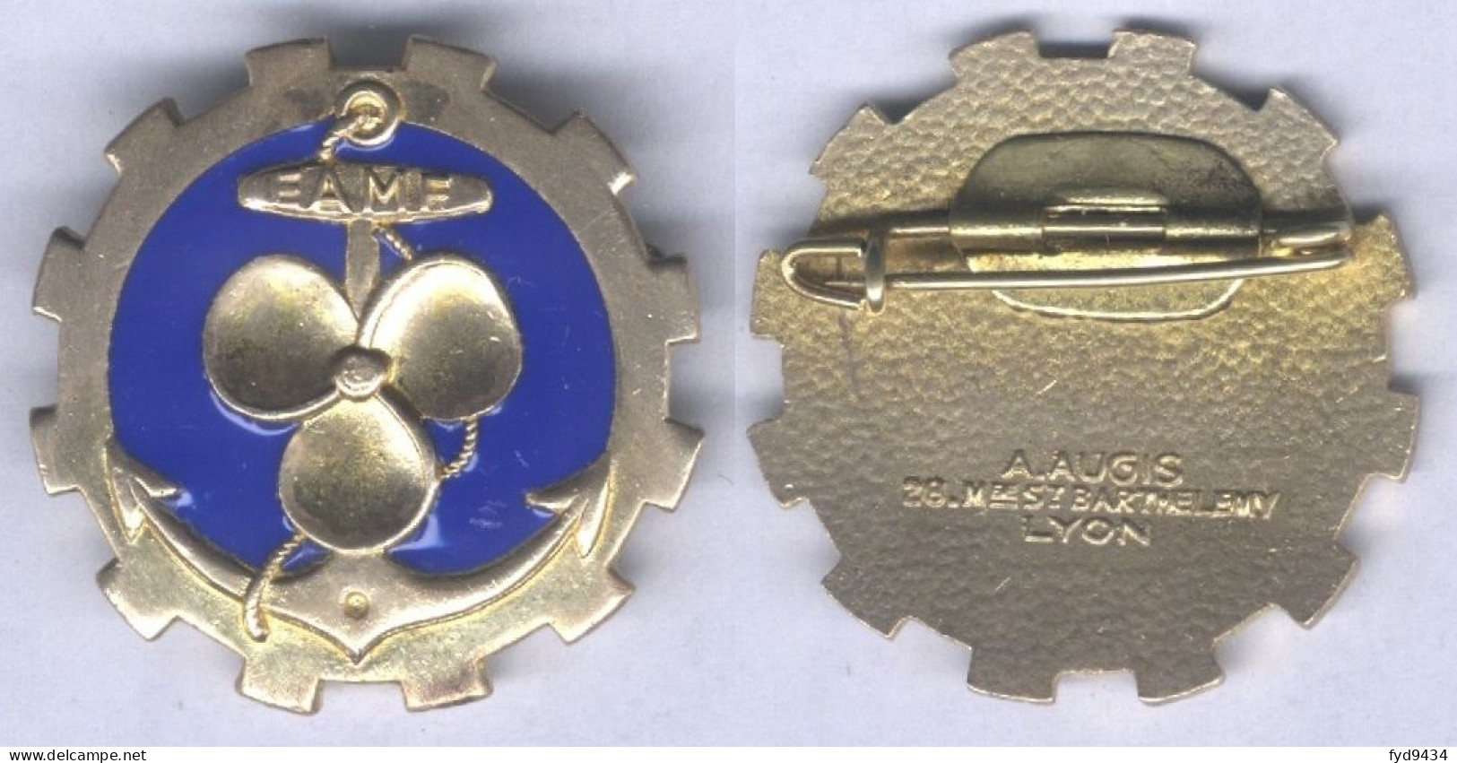 Insigne De L'Ecole Des Apprentis Mécaniciens De La Flotte - Marine