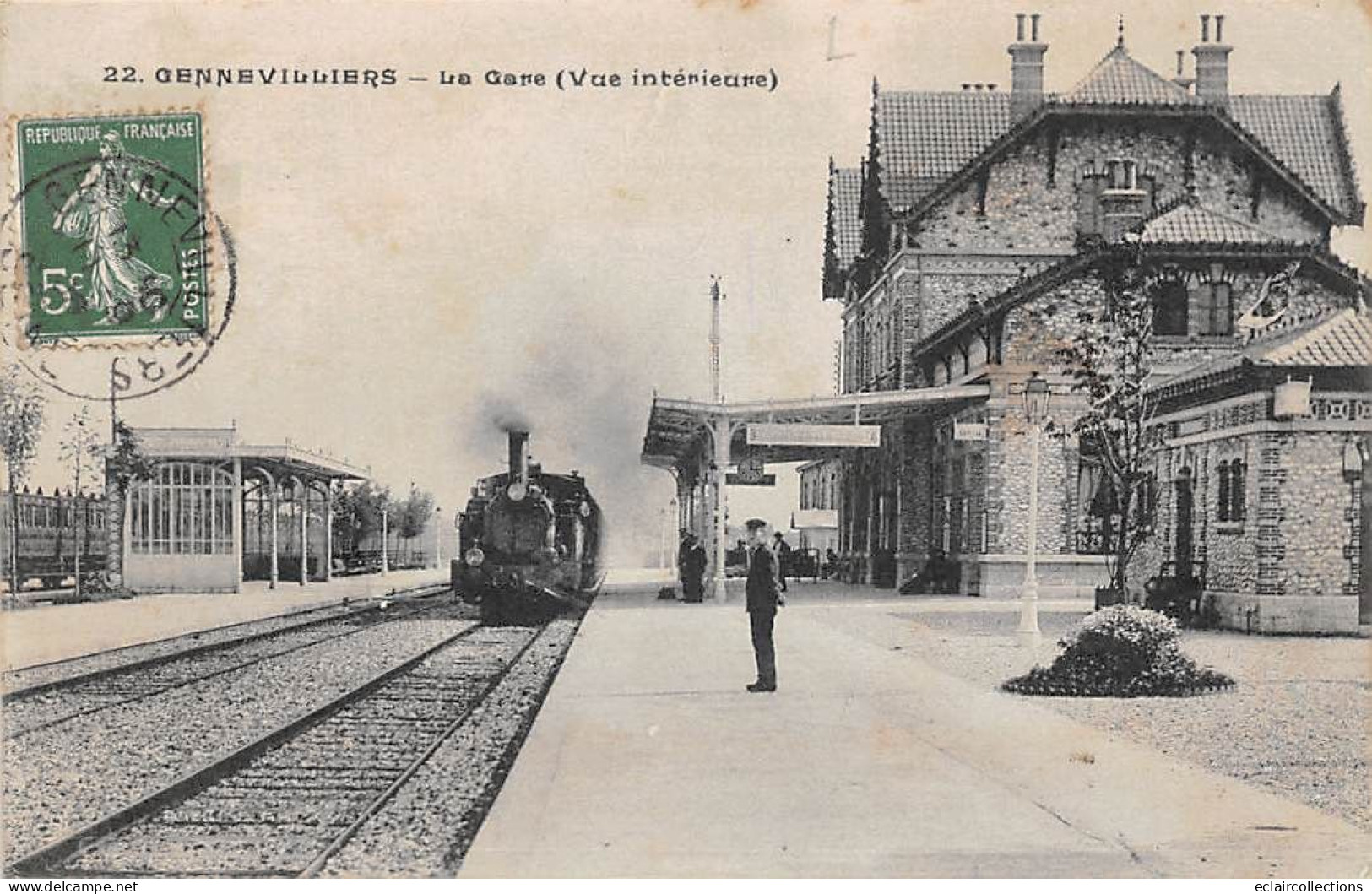 Gennevilliers     92           Intérieur De La Gare. Train   (voir Scan) - Gennevilliers