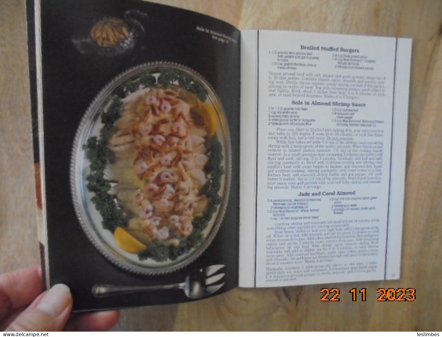 New Treasury Of Almond Recipes - Blue Diamond The Almond People 1980 - American (US)