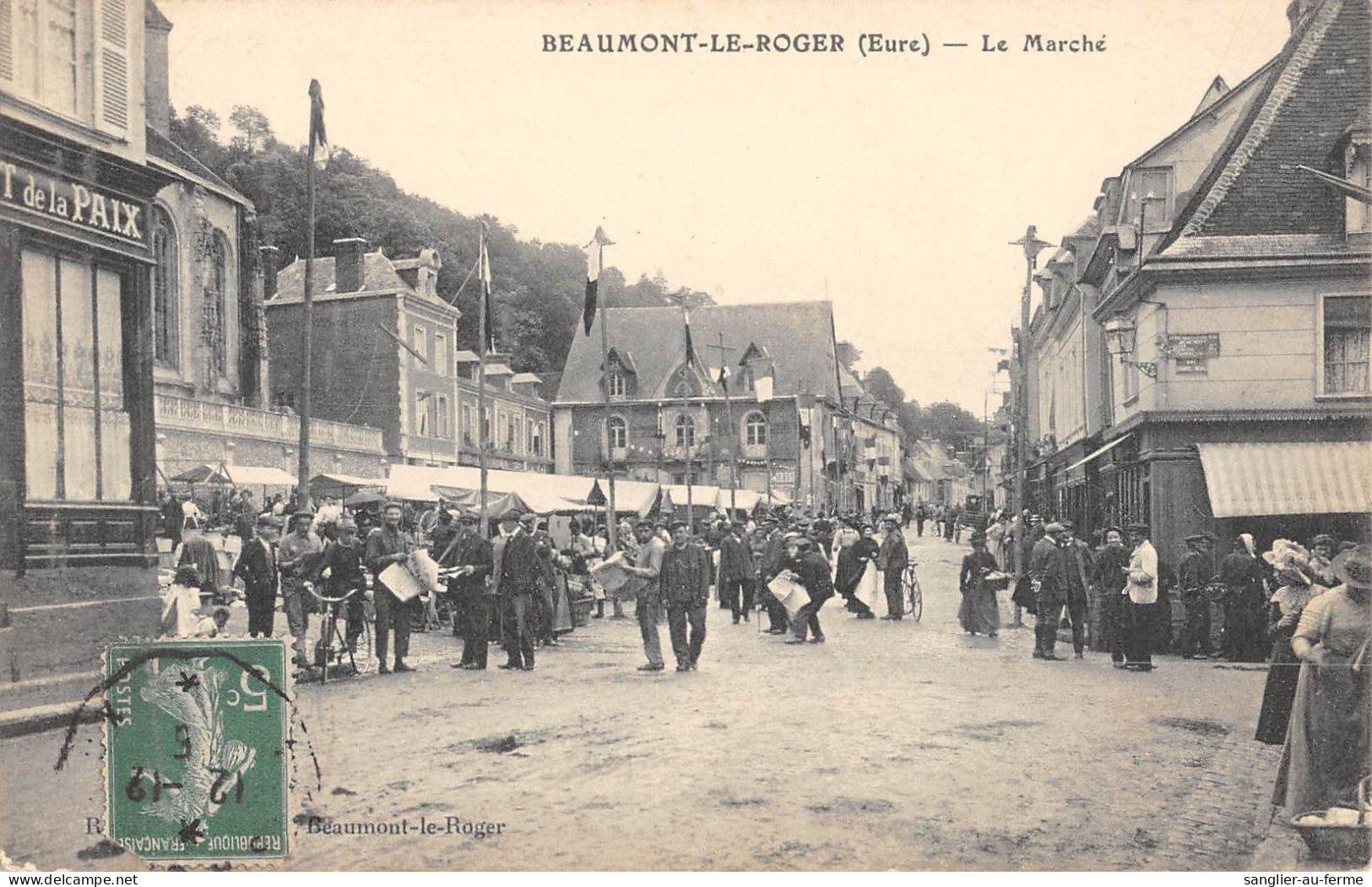 CPA 27 BEAUMONT LE ROGER / LE MARCHE - Beaumont-le-Roger