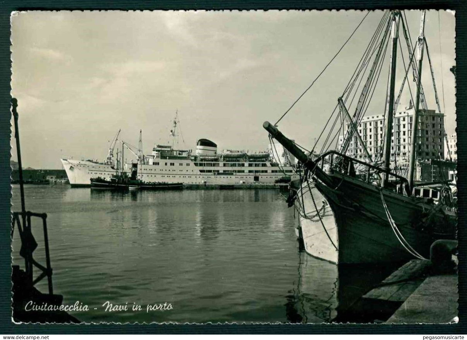 BA586 - CIVITAVECCHIA - NAVI IN PORTO - 1955 - ROMA - Civitavecchia