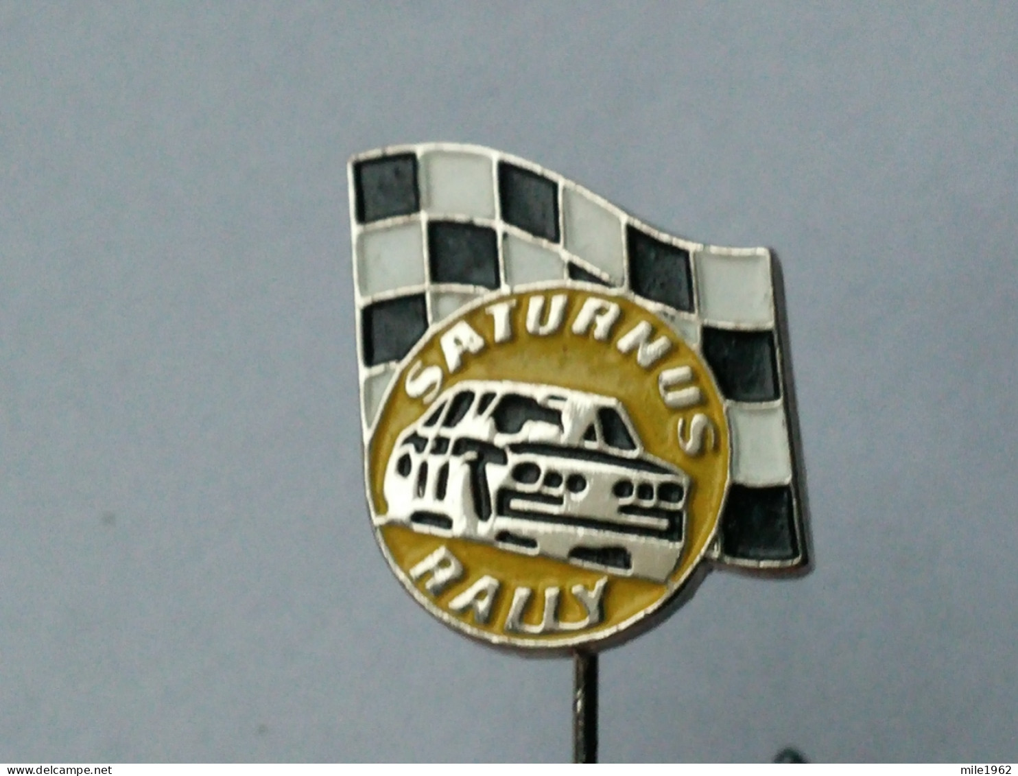 BADGE Z-35-2 - AUTO, CAR, SATURNUS RALLY - Rallye