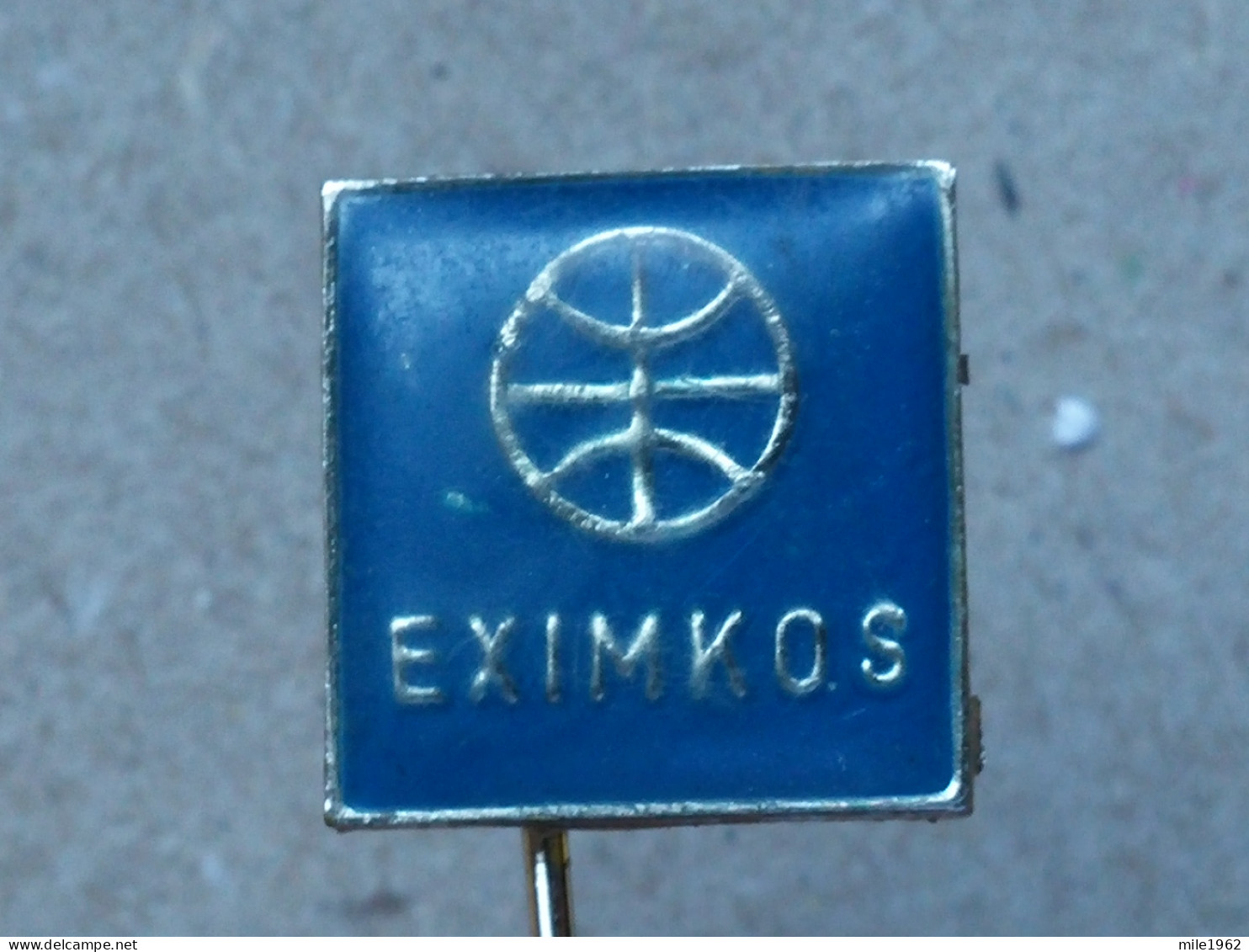 Badge Z-53-1 - BASKETBALL EXIMKOS, YUGOSLAVIA - Basketball