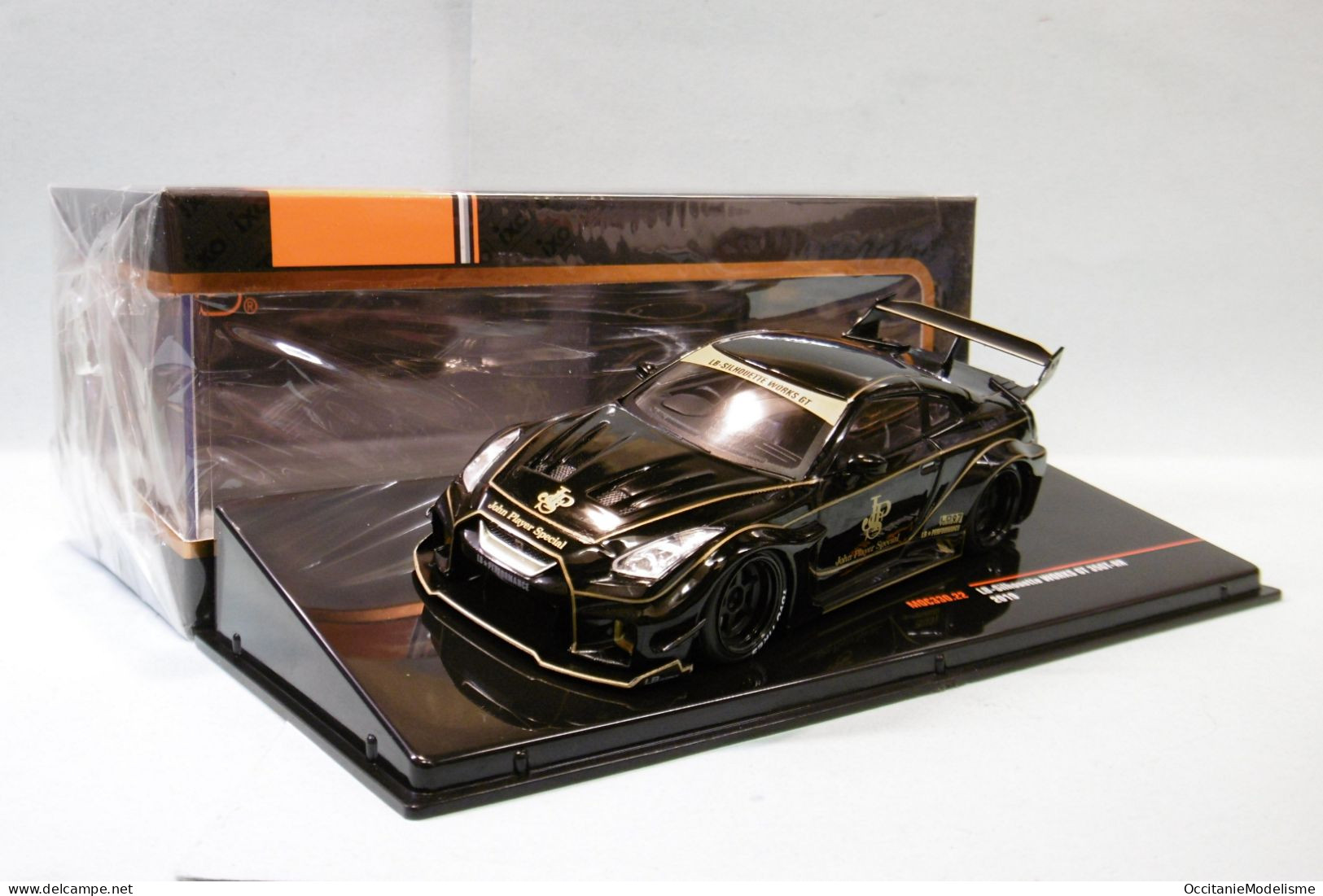 Ixo - LB-Silhouette WORKS GT 35GT-RR Nissan 2019 JPS Réf. MOC330.22 NBO Neuf 1/43 - Ixo