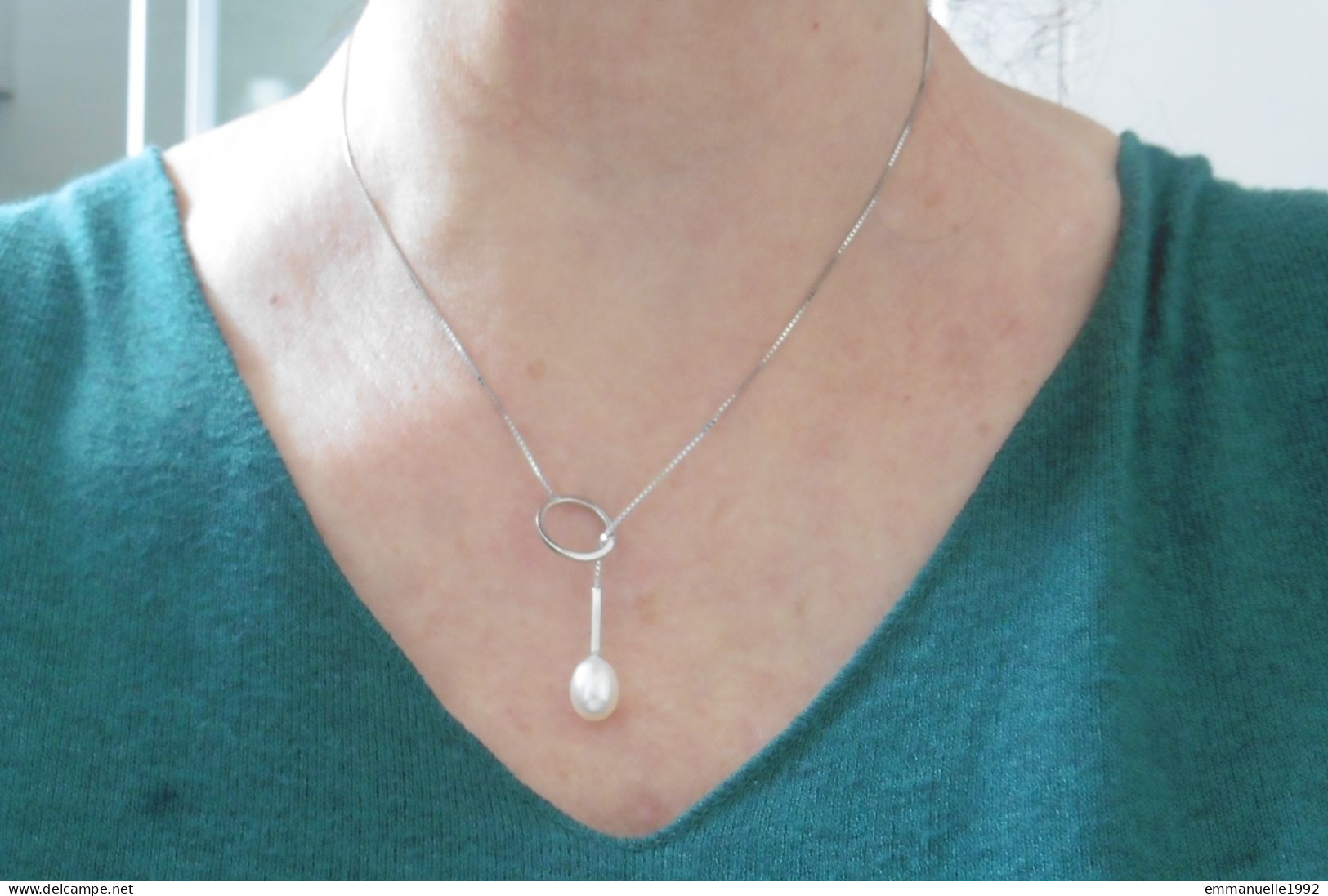 Collier négligé chaîne en argent pendentif perle d'eau douce blanc nacré passant dans cercle