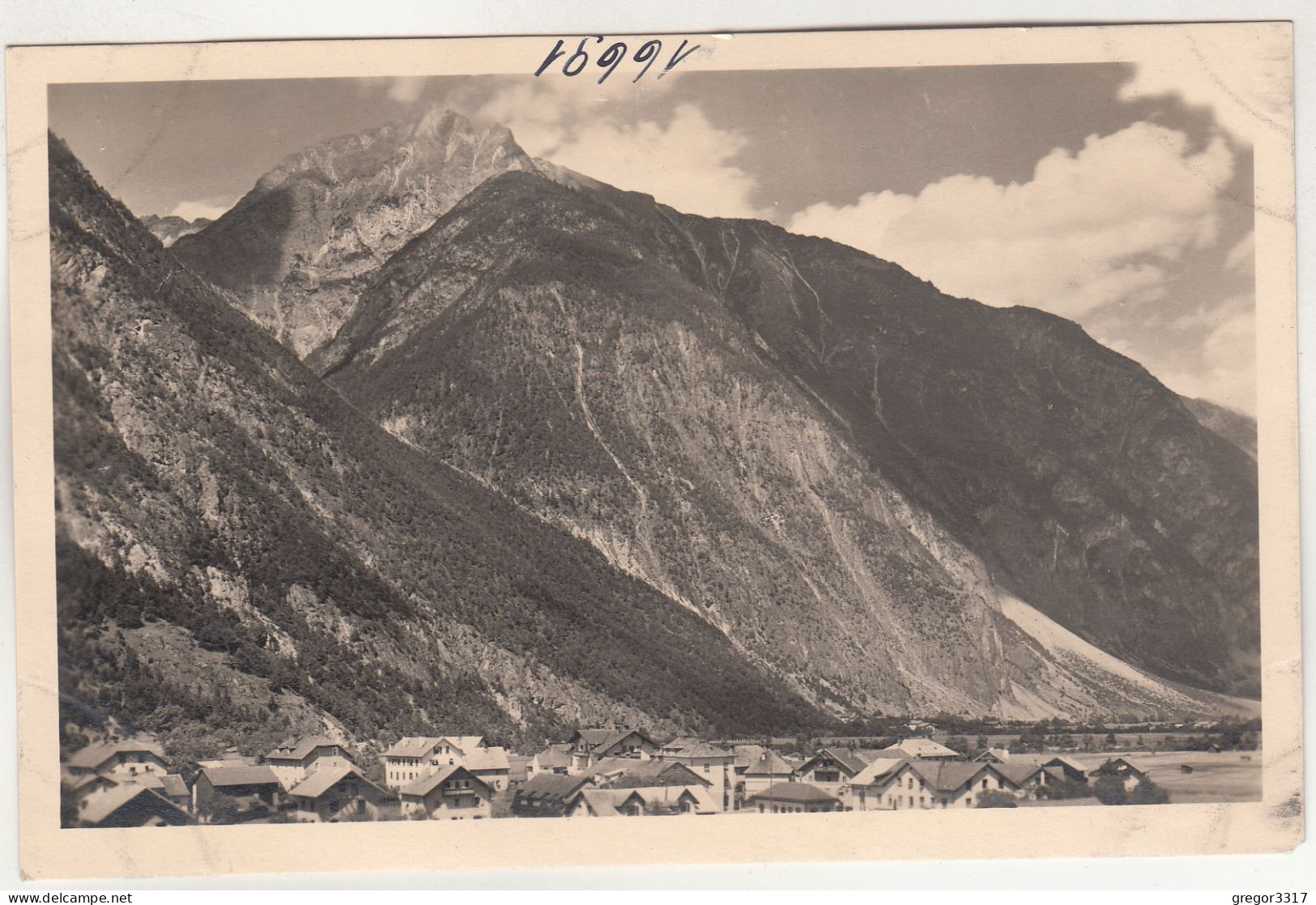 D9266) LANDECK - PERJEN - FOTO AK - Häuser Gegen Berge ALT - Landeck