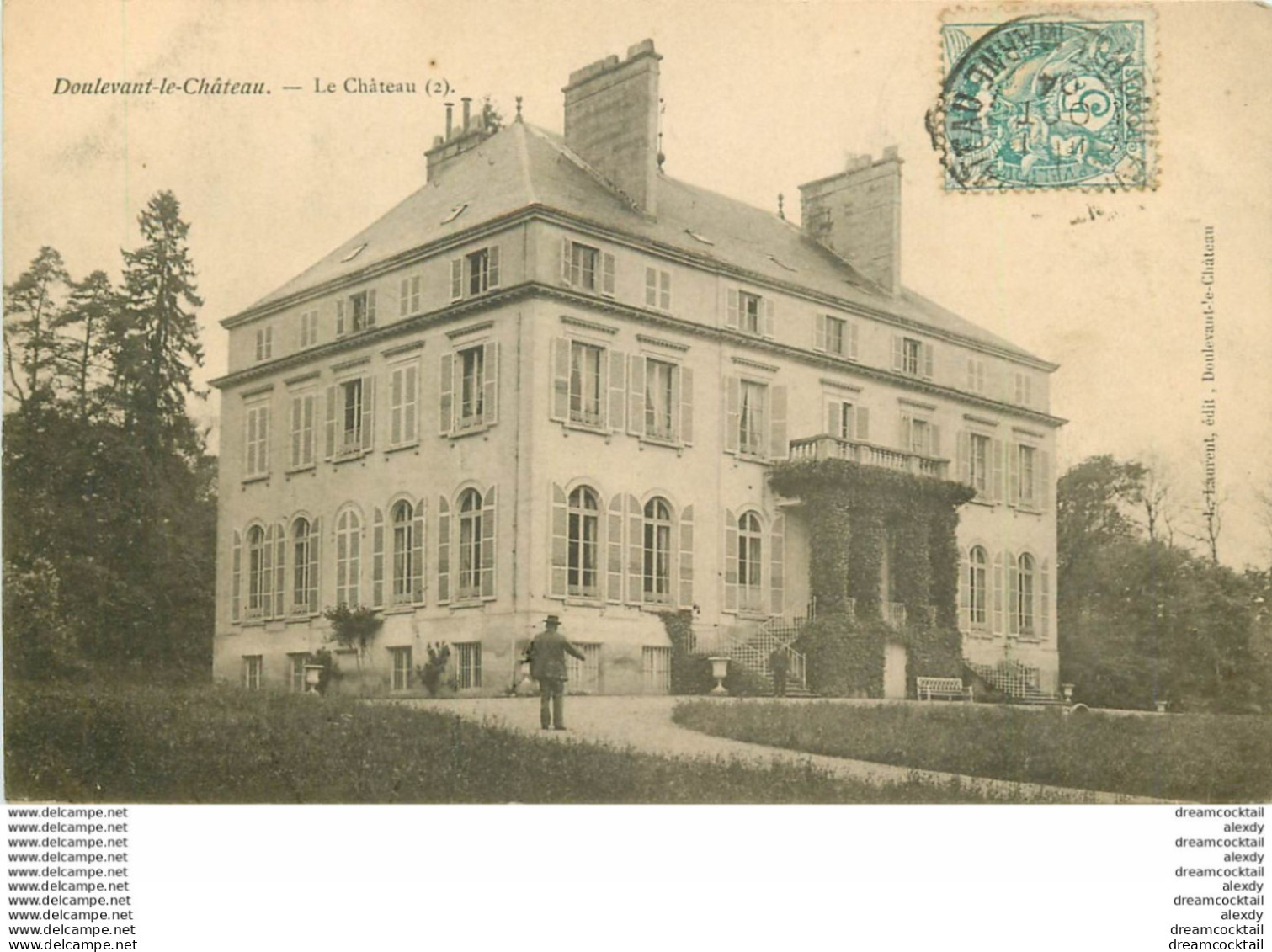 52 DOULEVANT-LE-CHATEAU. Personnages Au Seuil Du Château 1904 - Doulevant-le-Château