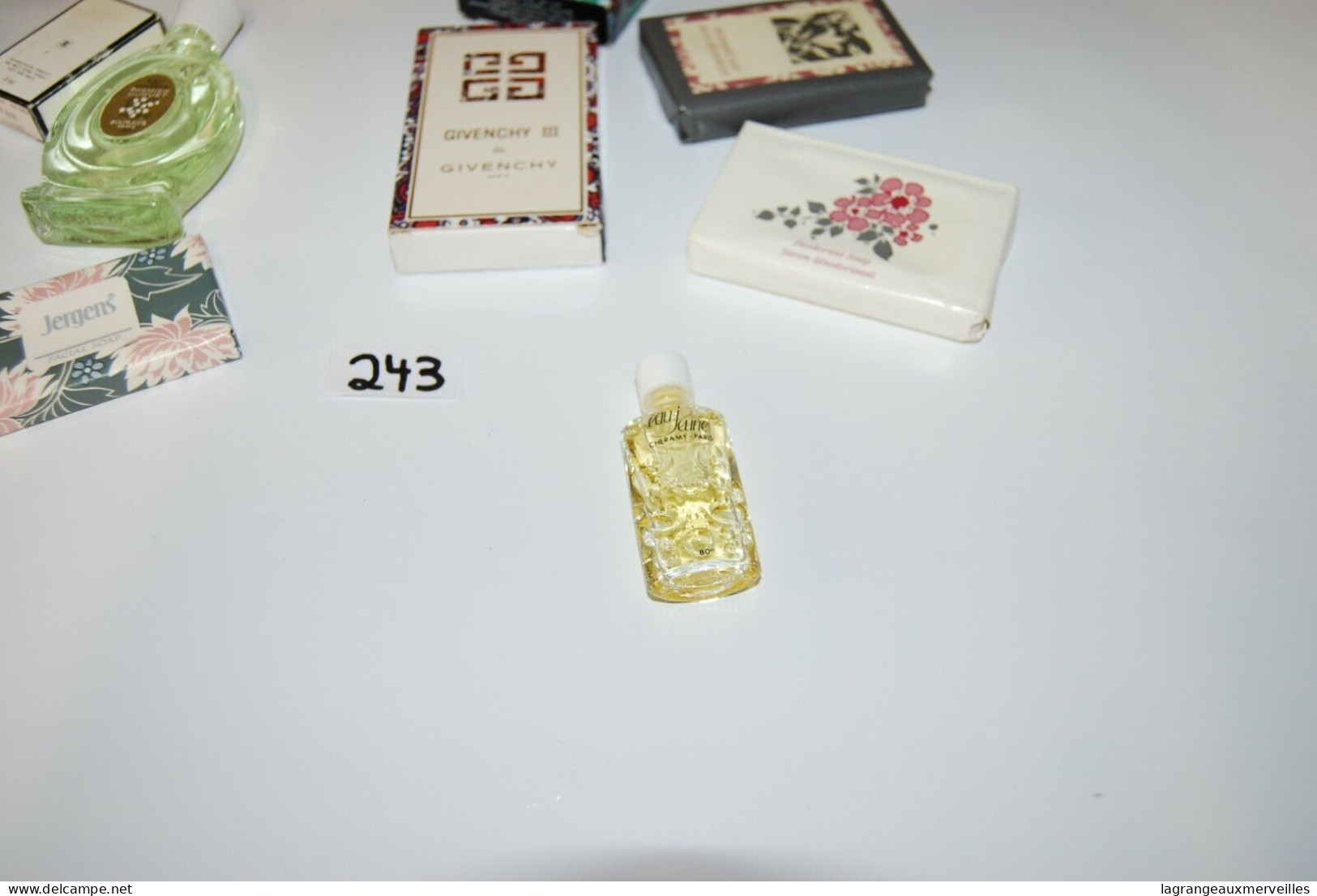 C243 + 15 Objets - Miniatures Parfum - Savon - Beauté - De Collection - Perfume Samples (testers)
