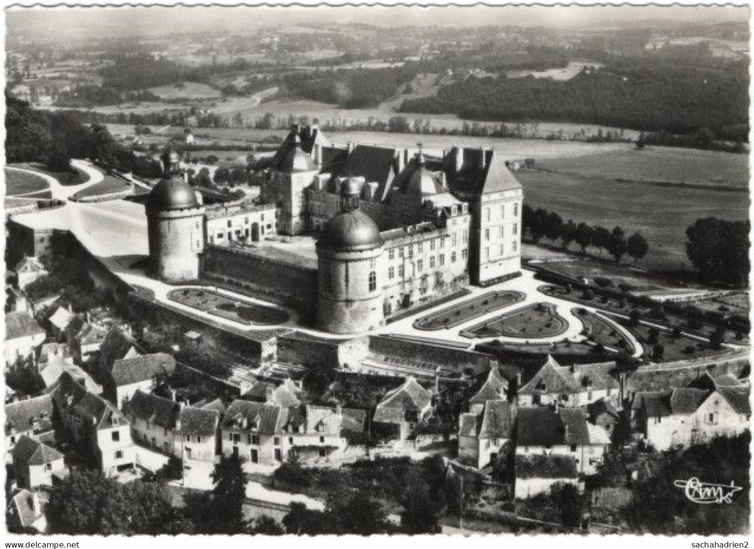 24. Gf. HAUTEFORT. Le Château. Vue Générale. 212-33 - Hautefort