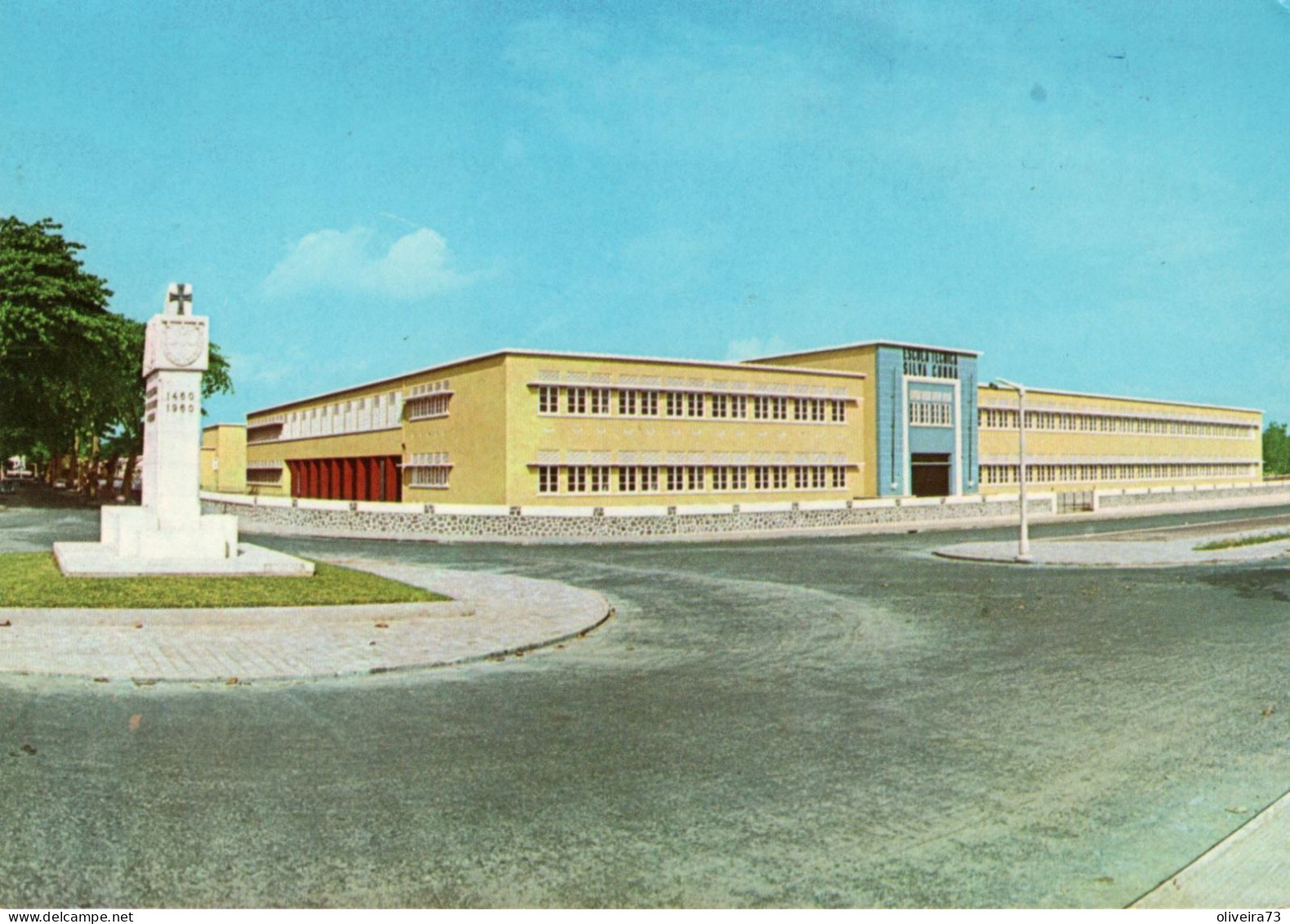 ILHA DE S. TOMÉ - Escola Técnica Silva Cunh - Sao Tome Et Principe