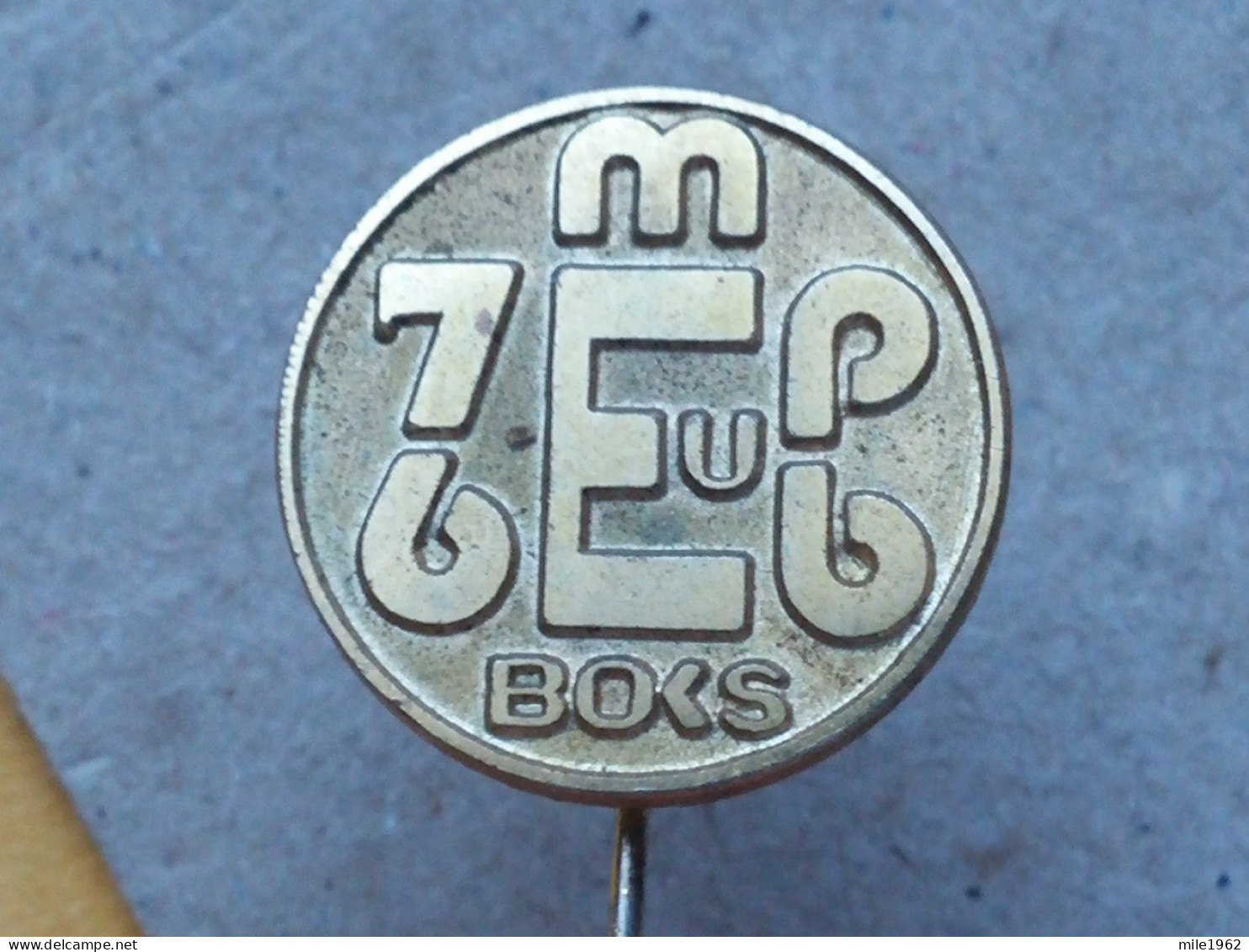 Badge Z-52-1 - BOX, BOXE, BOXING EU 1976 - Boxing