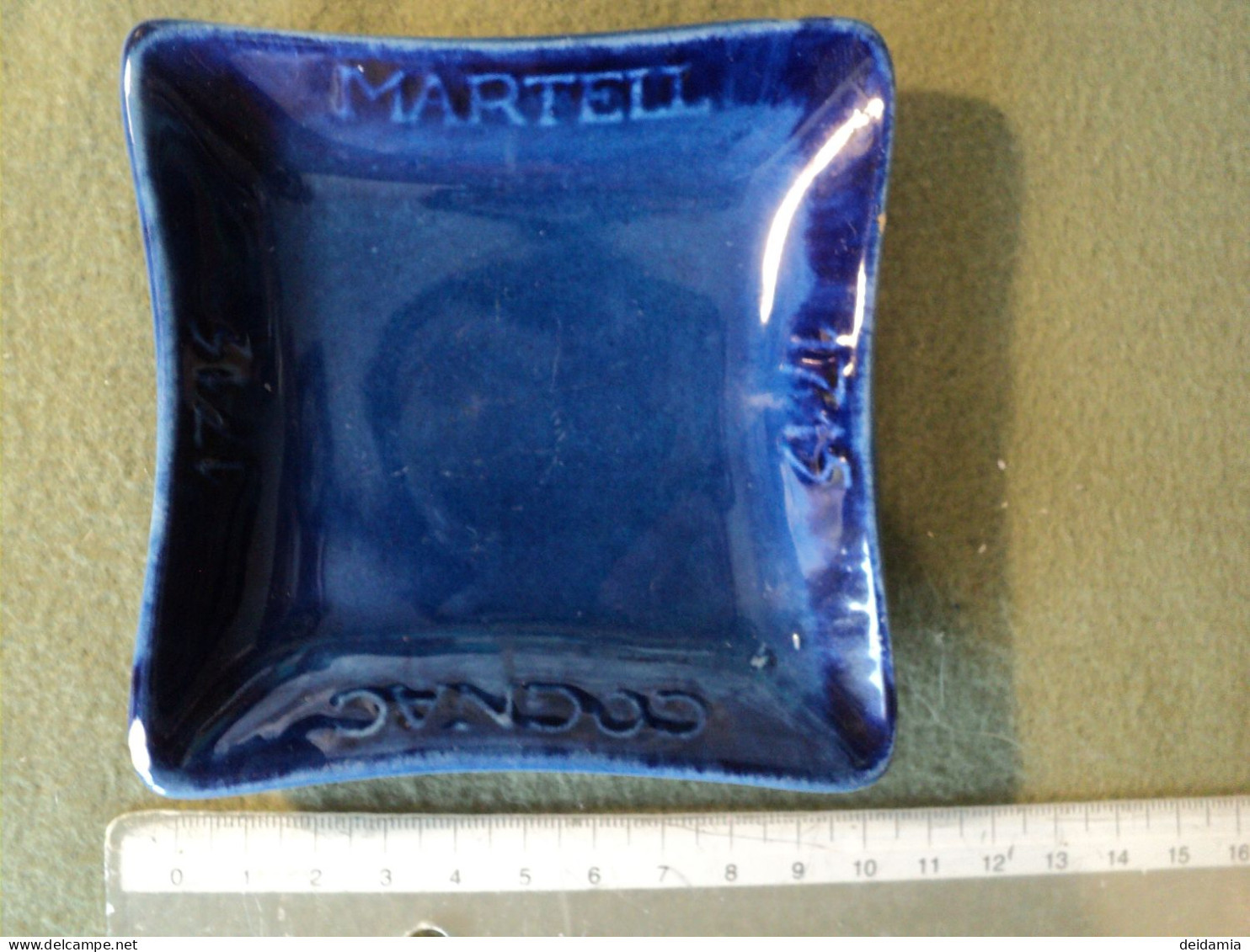 CENDRIER OU VIDE POCHES BLEU COGNAC MARTELL 1715. FAIENCE ST CLEMENT - Cendriers