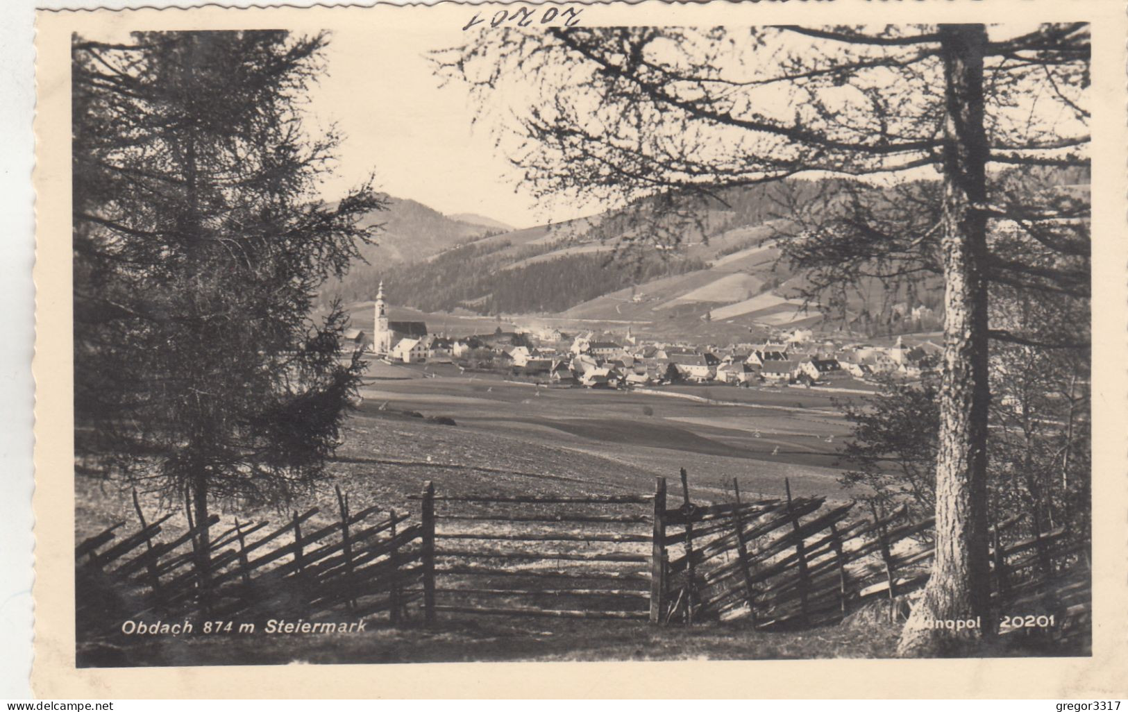 D9469) OBDACH - Steiermark - über Zaun U. Felder Gesehen Auf Kirche U. Häuser - Alte FOTO AK - Obdach