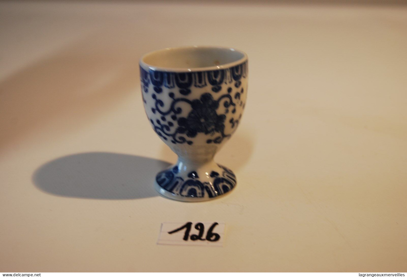 C126 Ancien Coquetier Asiatique XIX Cachet Dessous !! - Egg Cups