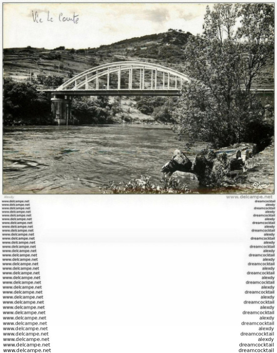 Photo Cpsm Cpm 63 VIC-LE-COMTE. Pont Des Goules - Vic Le Comte