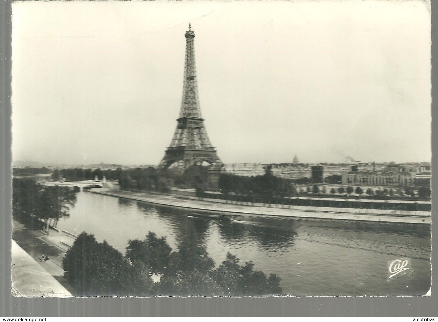 CPM  Photo Doisneau 2 Cartes A L Ecole Et Vieille Voiture Enfants - Doisneau