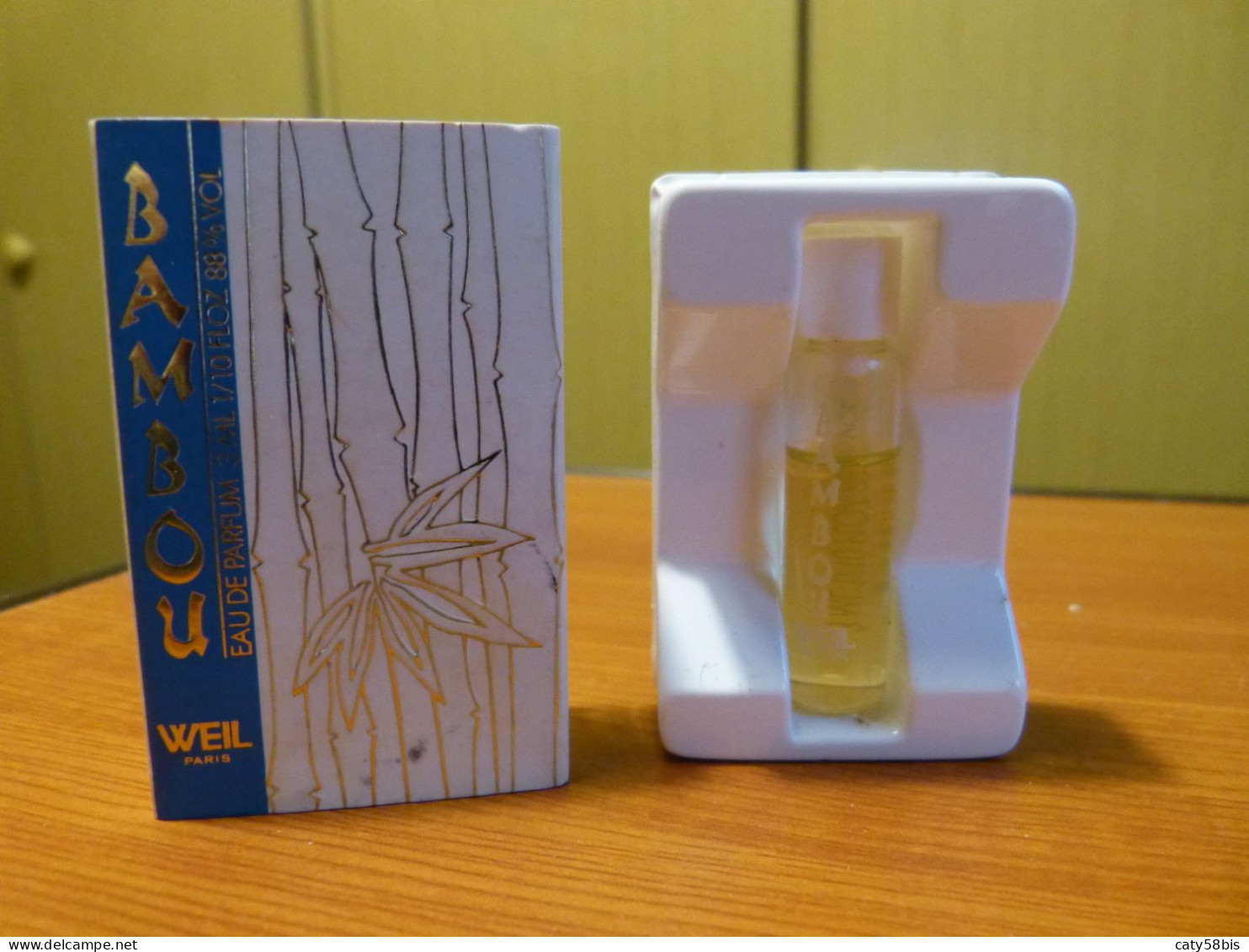 Miniature Parfum Avec Boite Weil - Unclassified