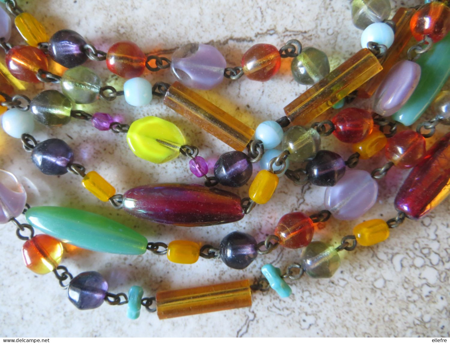 Bijou Fantaisie - Un Collier En Perle De Pâte De Verre Et Métal De 6 Rangs Couturier Maison Guy LAROCHE 42 Cm - Sonstige & Ohne Zuordnung