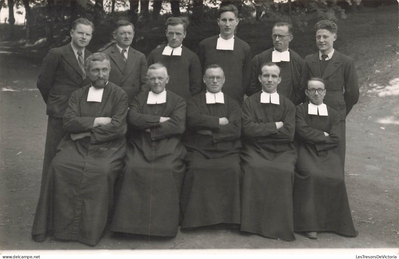 RELIGIONS ET CROYANCES - Photo Des Frères - Carte Postale Ancienne - Churches & Convents