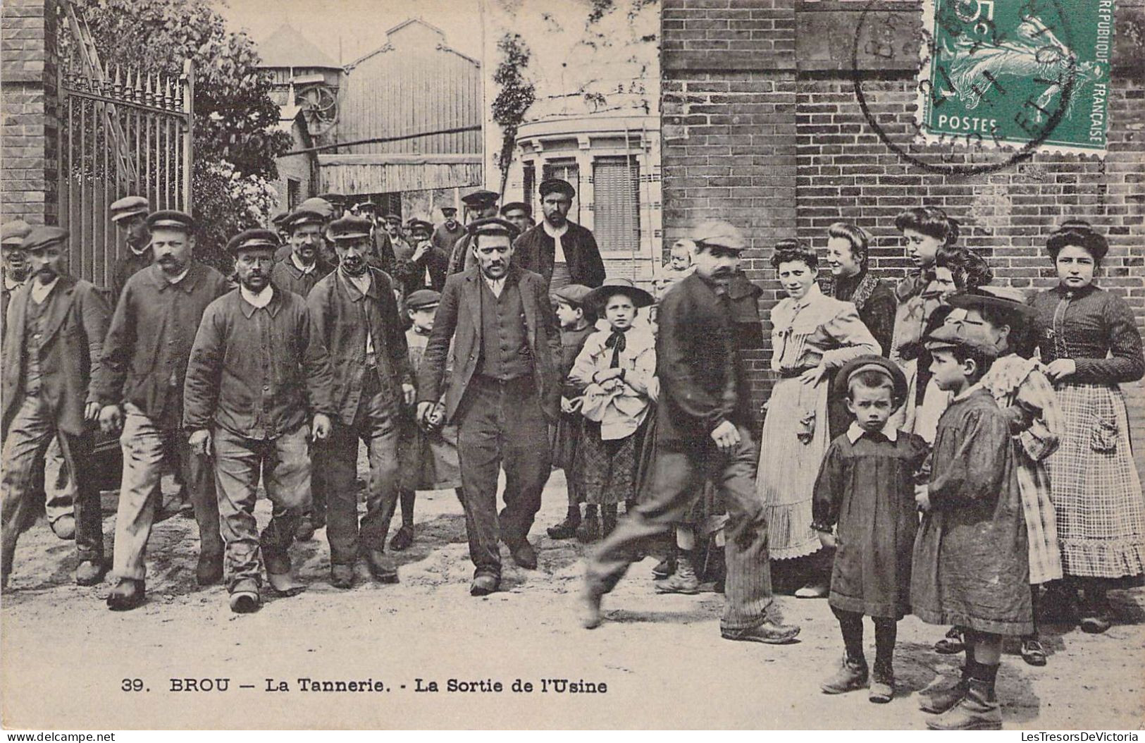 France - Brou - La Tannerie - La Sortie De L'usine - Animé - Enfant - Oblitéré 1911  - Carte Postale Ancienne - Chateaudun