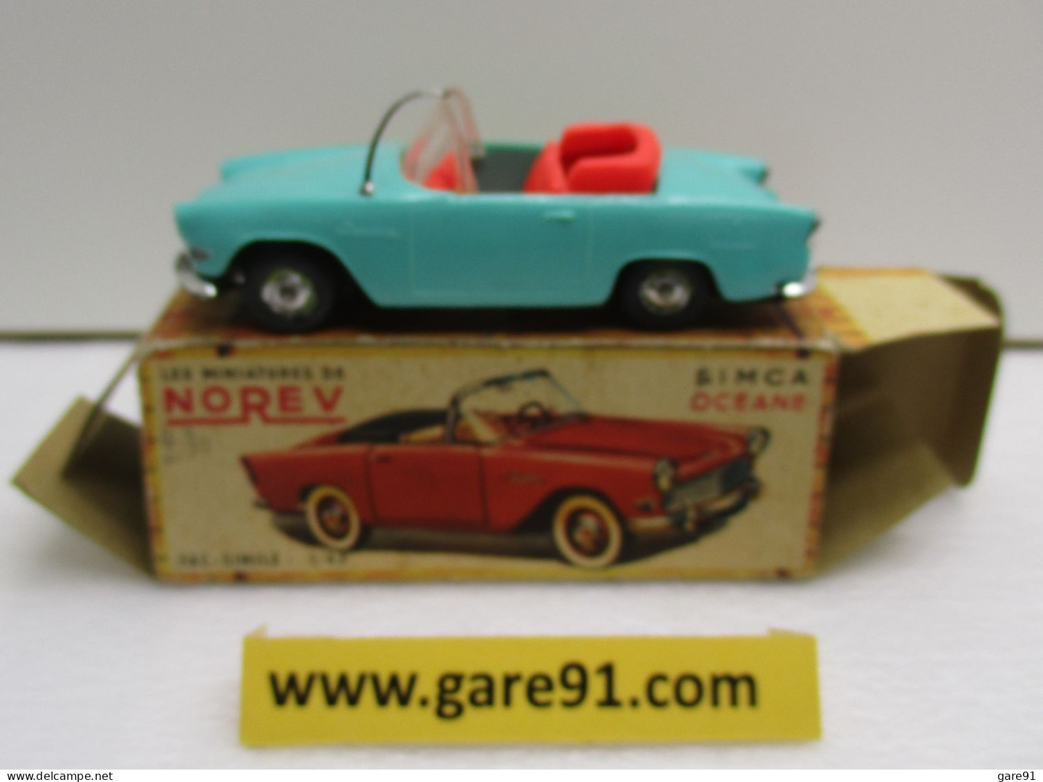 Ancienne Norev : Simca Oceane - Norev