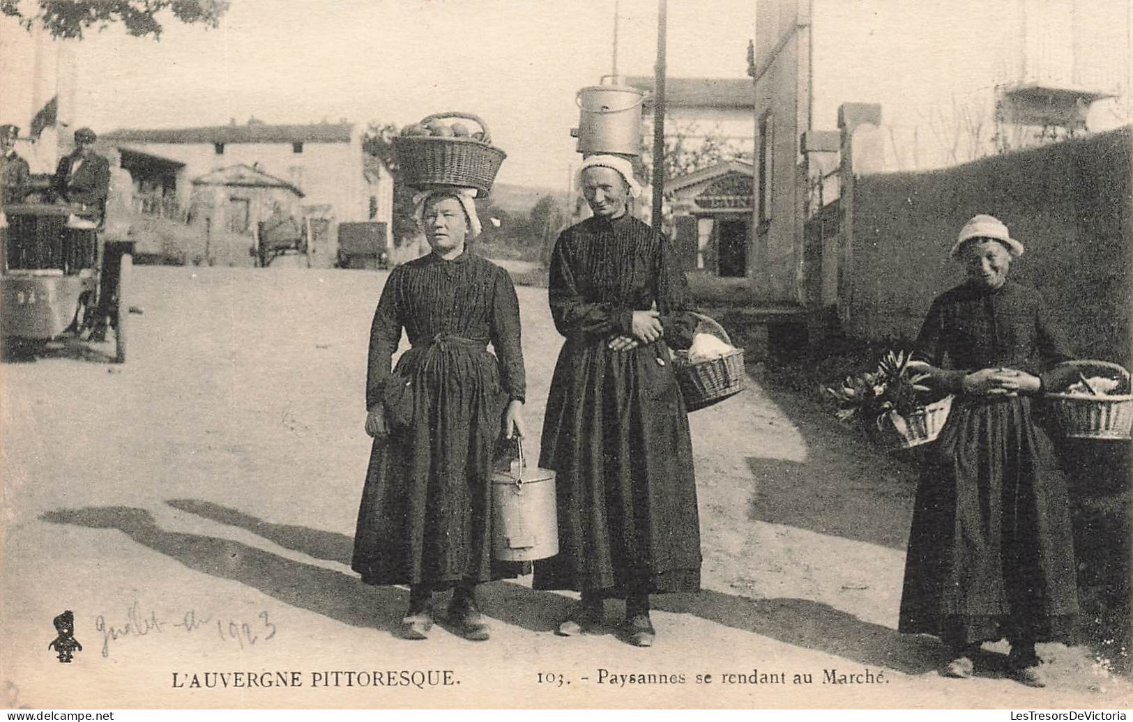 FRANCE - Auvergne - Paysannes Se Rendant Au Marché - Carte Postale Ancienne - Auvergne